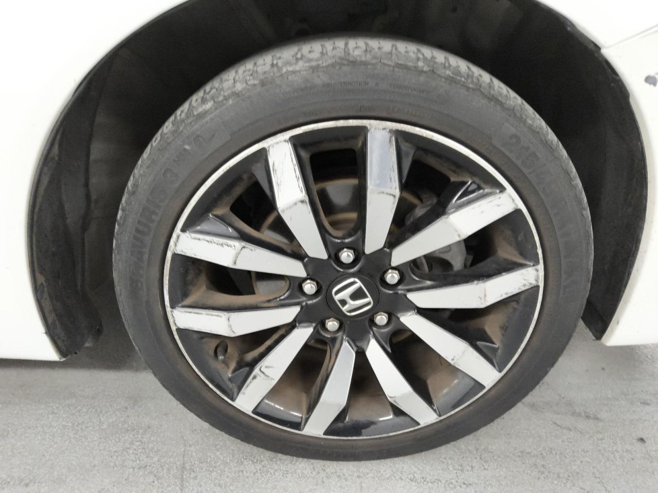 2015 Honda Civic Exl White vin: 19XFB2F91FE268481 Damage: Right Front Wheel, Curb Rash, > 12 Inches