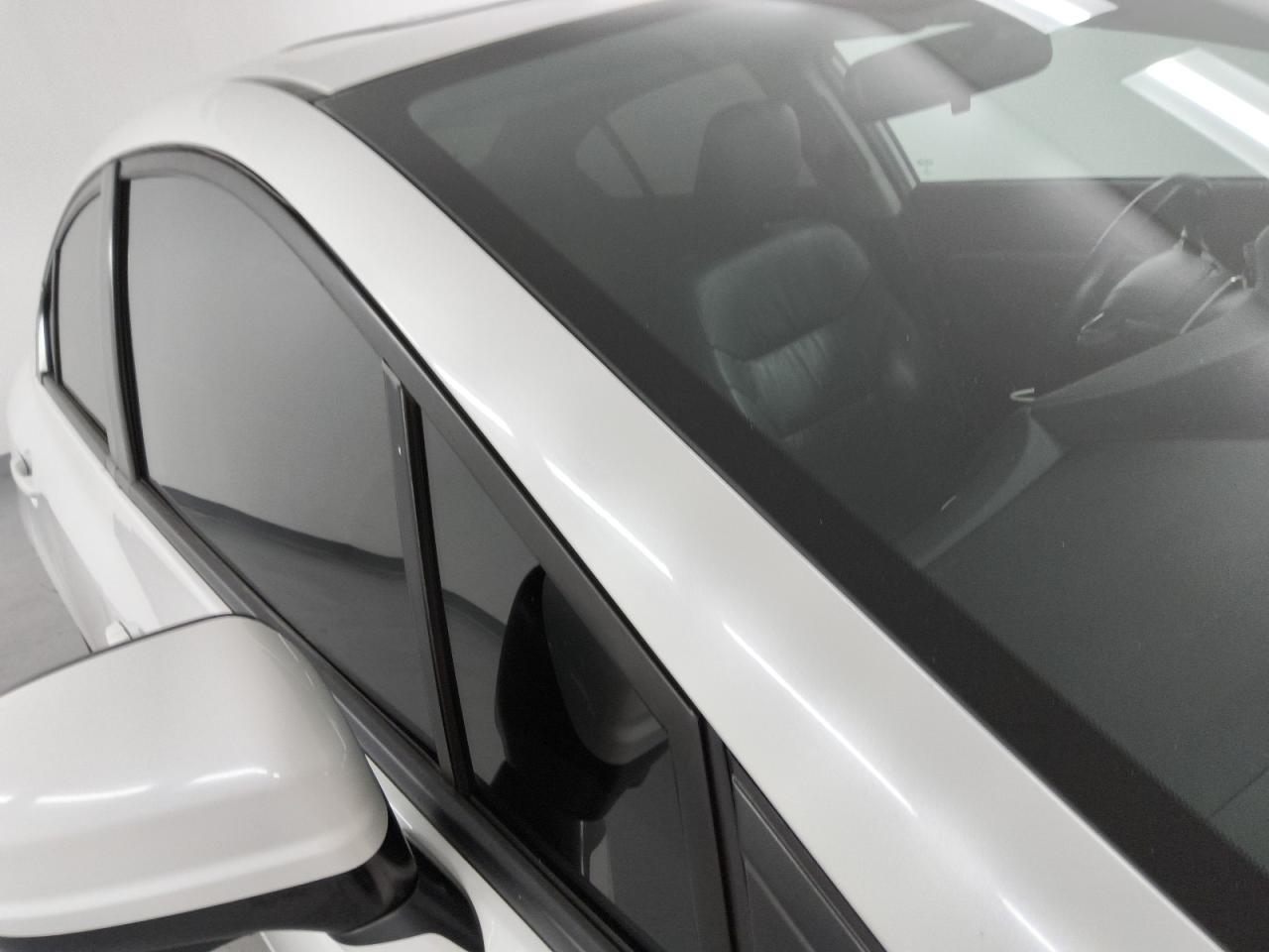 2015 Honda Civic Exl White vin: 19XFB2F91FE268481 Damage: Right Drip Rail, Chipped, 3