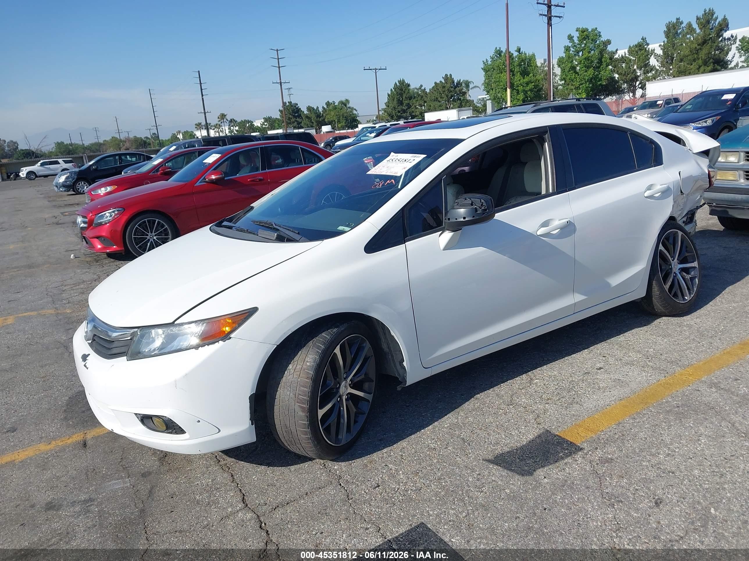 2012 Honda Civic Ex-l White vin: 19XFB2F94CE348398