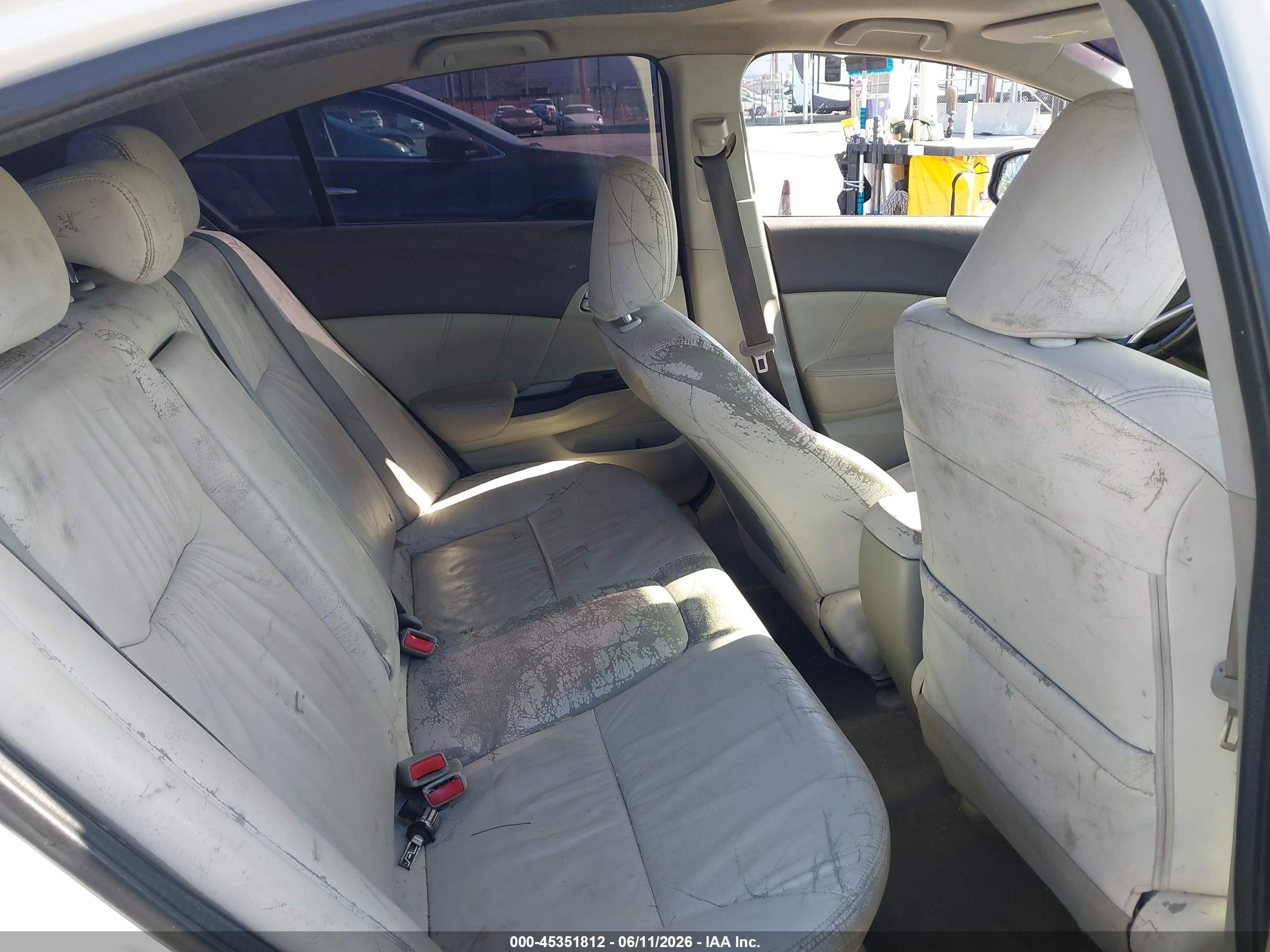 2012 Honda Civic Ex-l White vin: 19XFB2F94CE348398