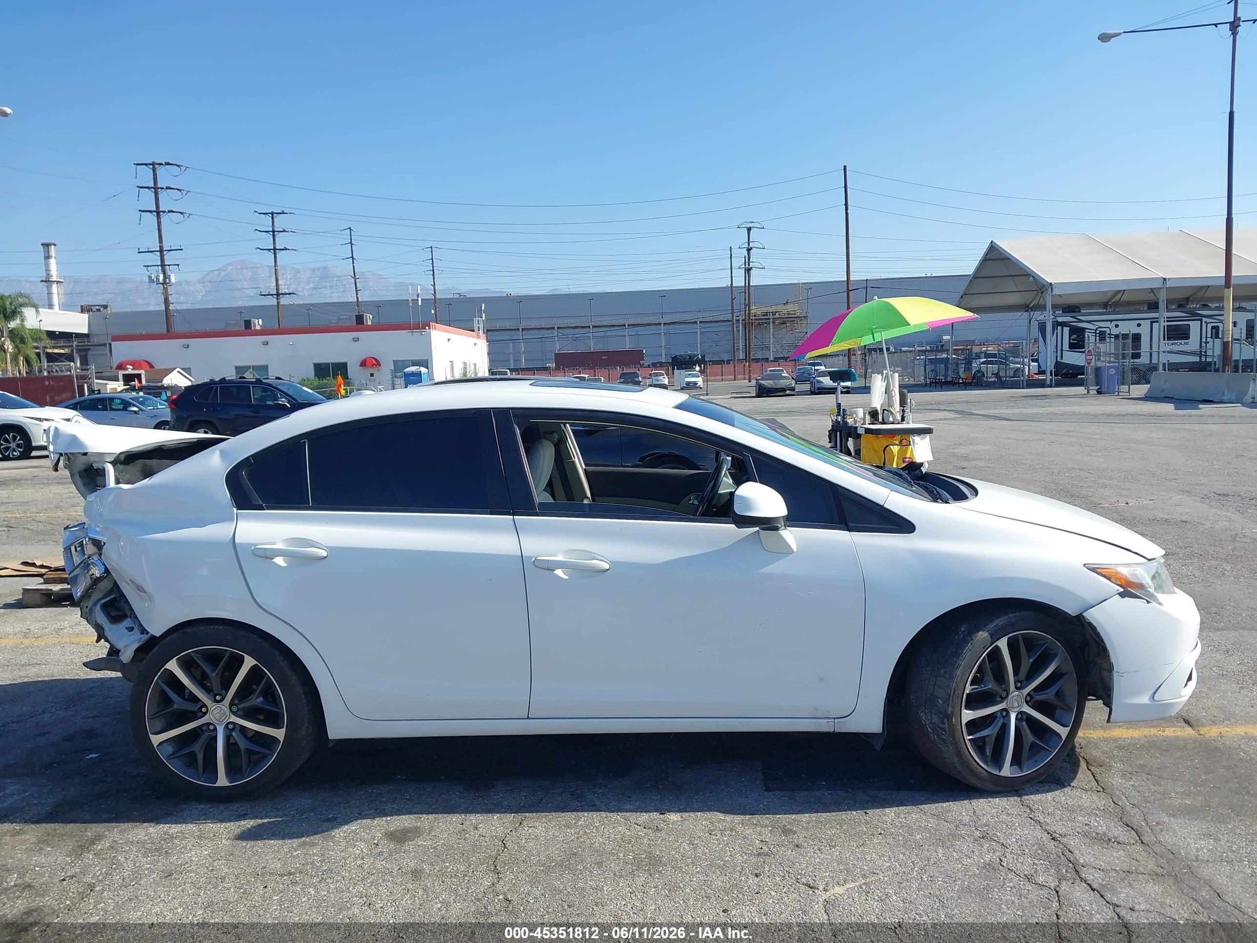 2012 Honda Civic Ex-l White vin: 19XFB2F94CE348398