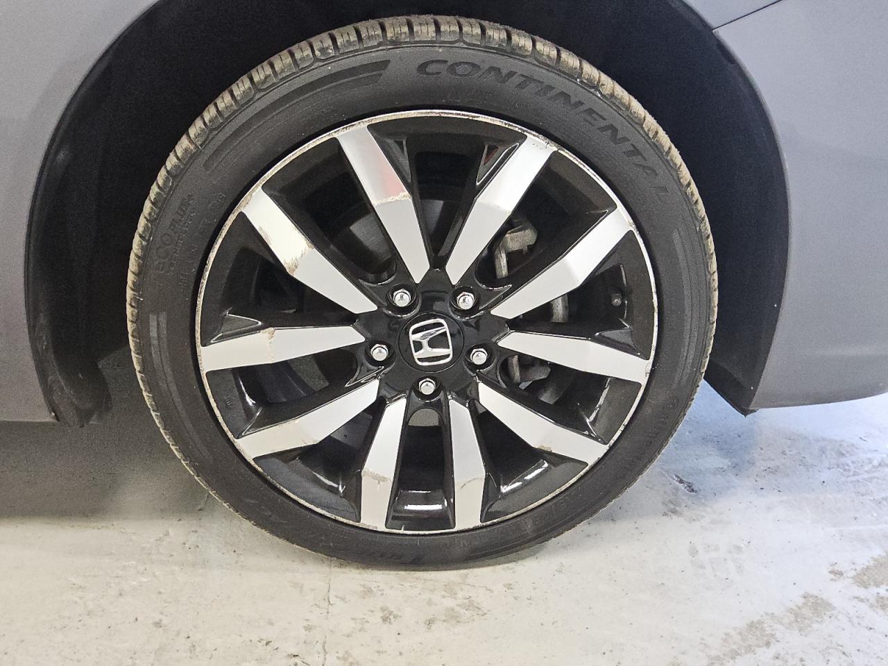 2015 Honda Civic Exl Gray vin: 19XFB2F94FE212759 Damage: Right Front Wheel, Curb Rash, > 12 Inches