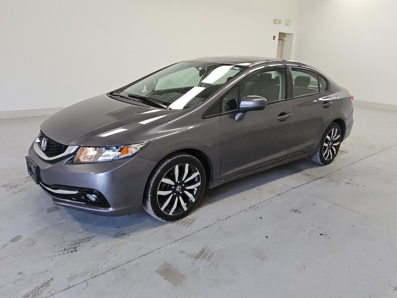 2015 Honda Civic Exl Gray vin: 19XFB2F94FE212759 Damage: Front Bumper, Heavy Scratch, 1 To 2 Inches