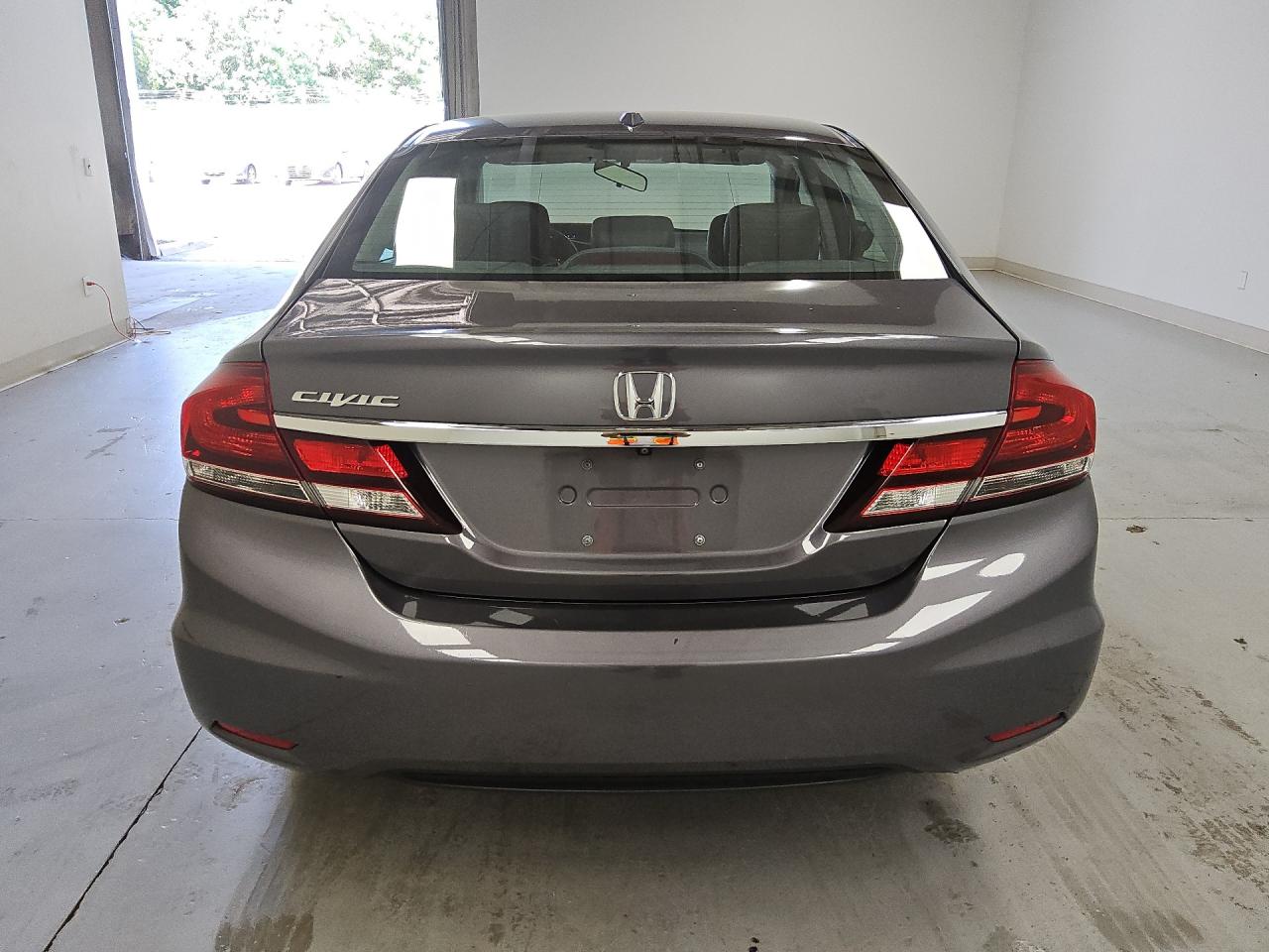 2015 Honda Civic Exl Gray vin: 19XFB2F94FE212759 Damage: Rear Bumper, Heavy Scratch, 1 To 2 Inches