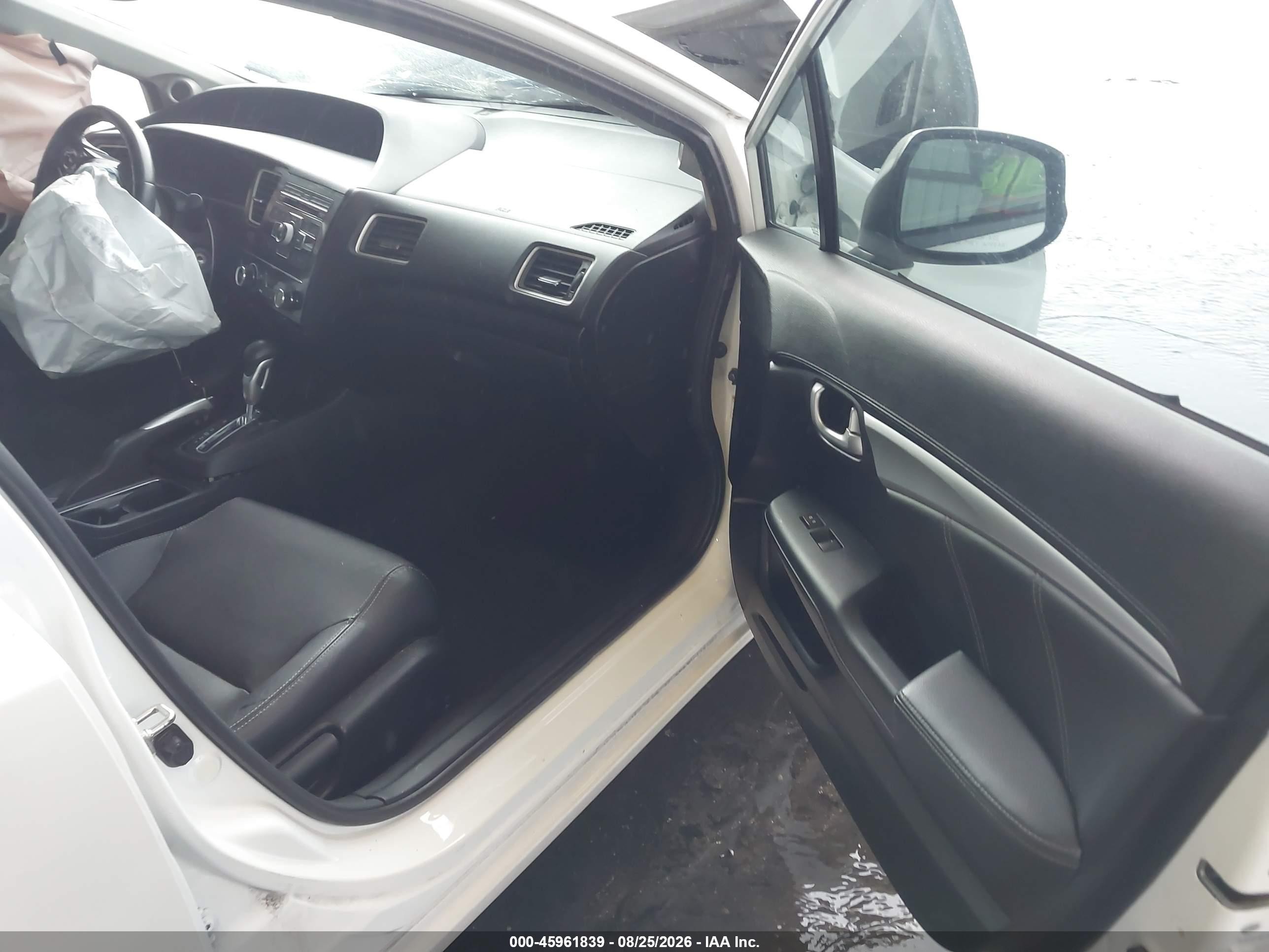 2013 Honda Civic Ex-l White vin: 19XFB2F95DE071326