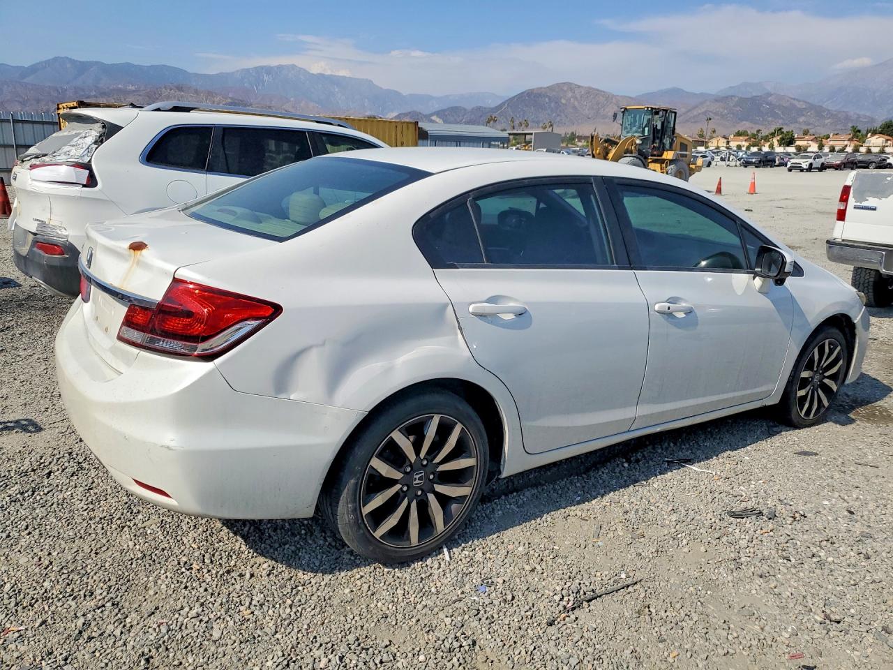 2015 Honda Civic Exl Белый vin: 19XFB2F95FE244667