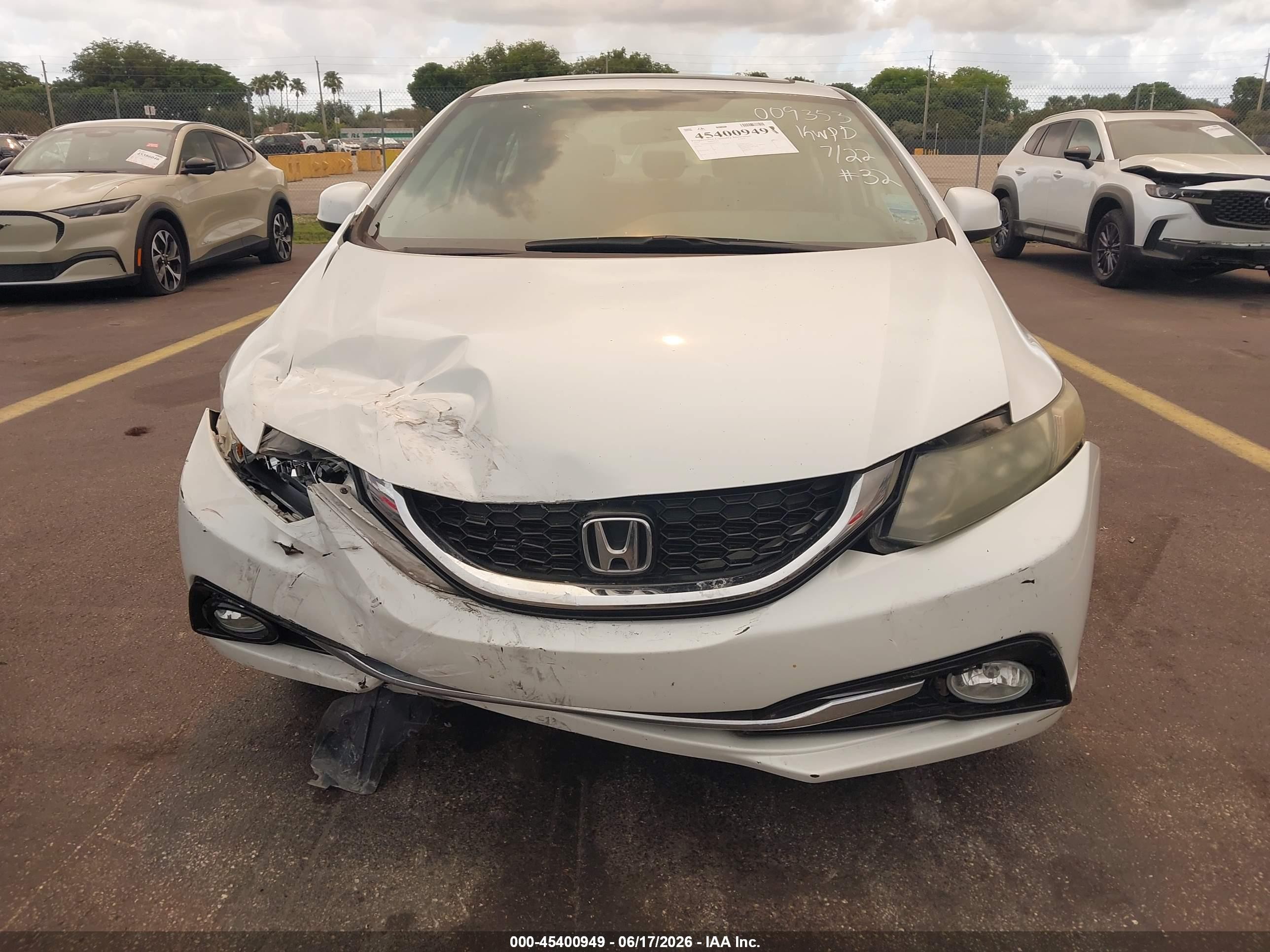 2013 Honda Civic Ex-l White vin: 19XFB2F96DE009353