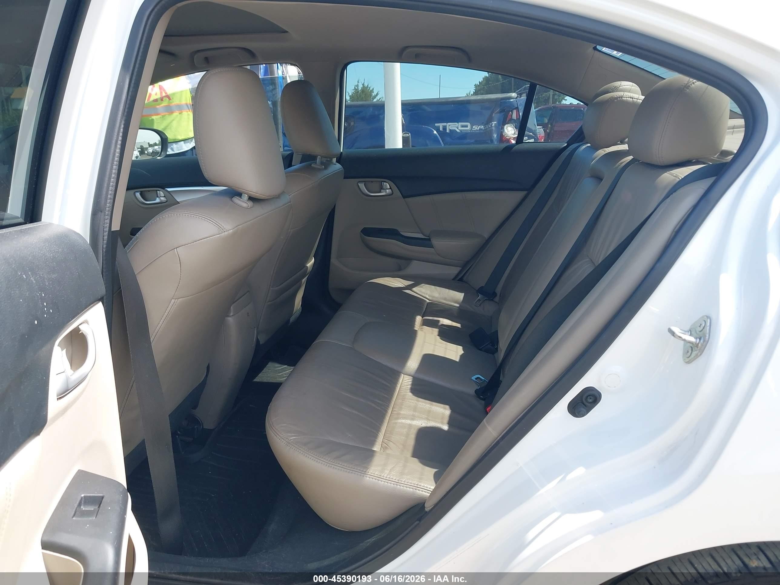2015 Honda Civic Ex-l White vin: 19XFB2F96FE229403