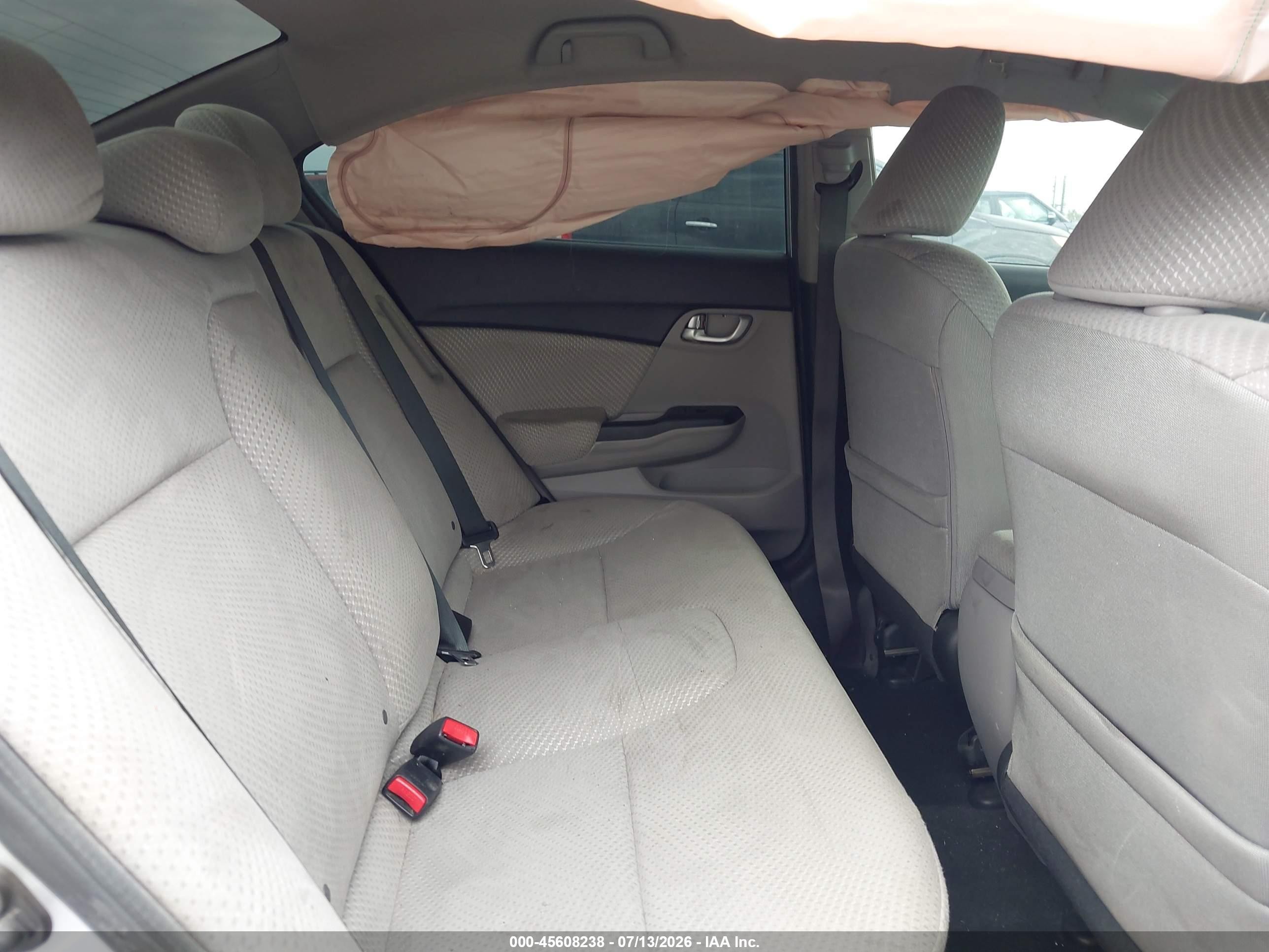 2015 Honda Civic Hybrid   Silver vin: 19XFB4F21FE201832
