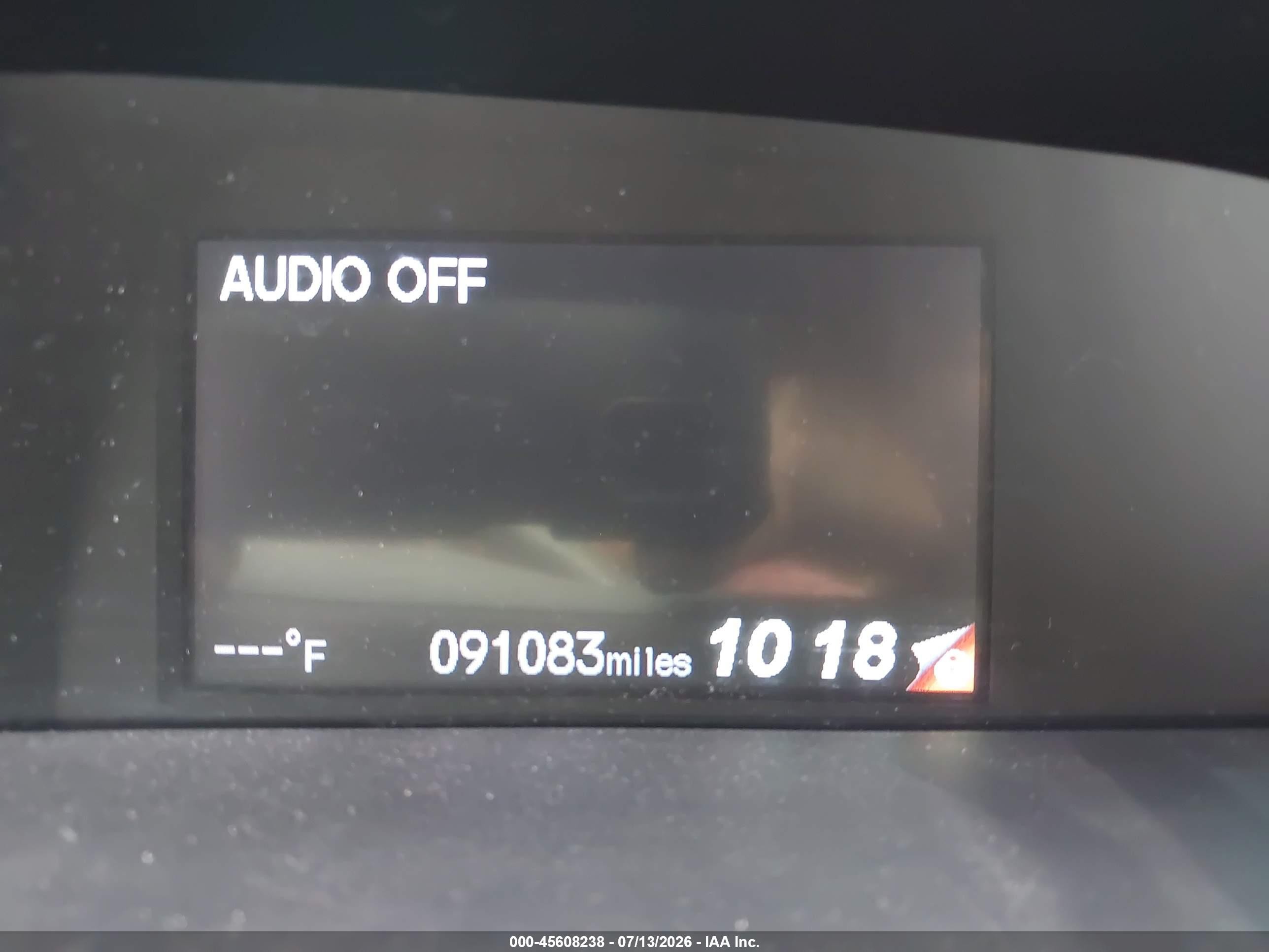 2015 Honda Civic Hybrid   Silver vin: 19XFB4F21FE201832