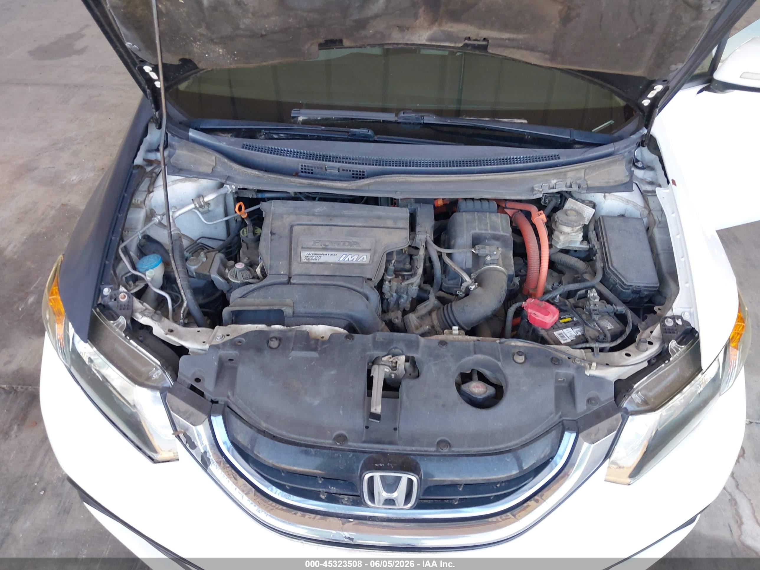 2013 Honda Civic Hybrid   Белый vin: 19XFB4F24DE200896