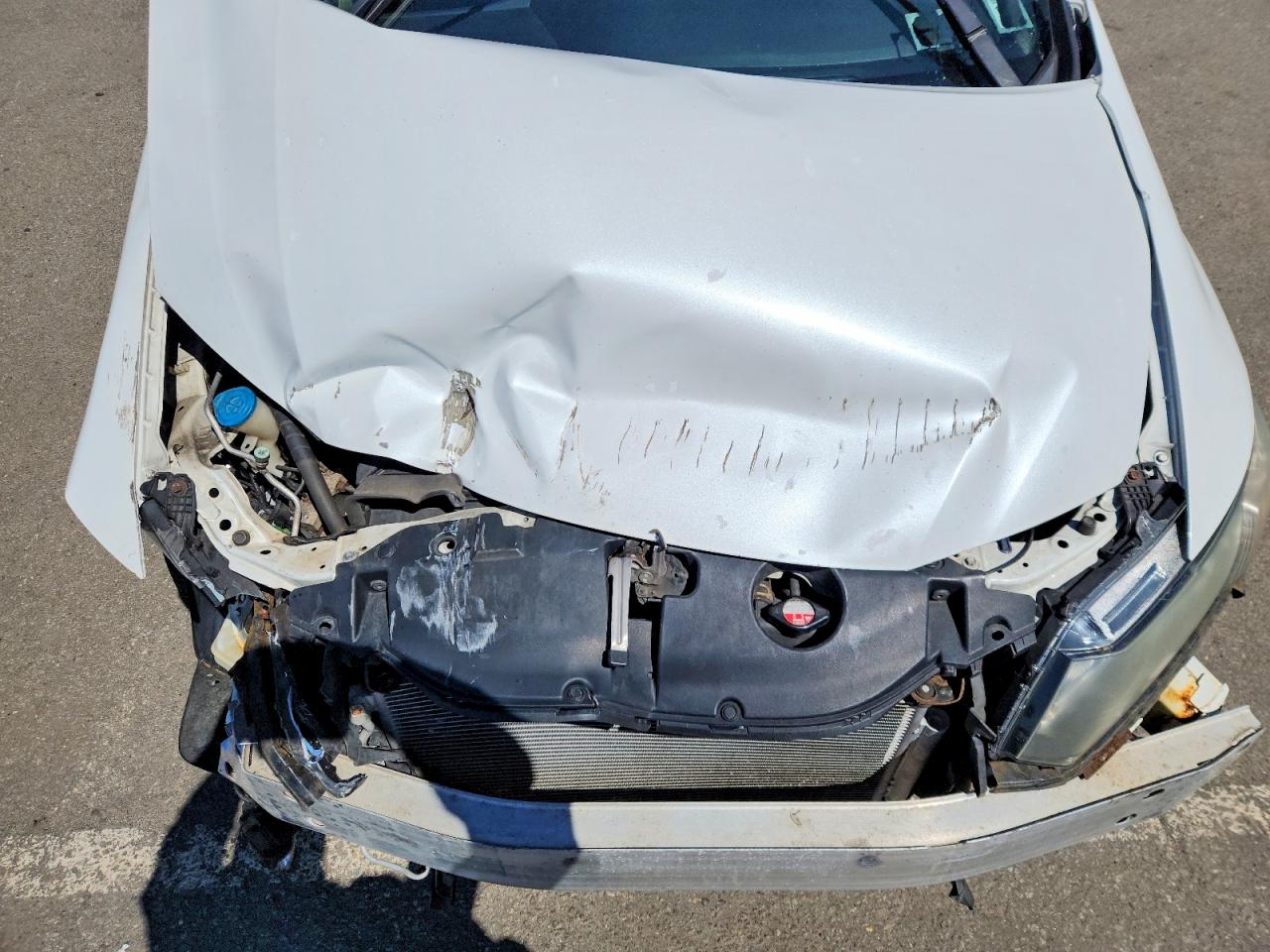2013 Honda Civic Hybrid White vin: 19XFB4F24DE201515