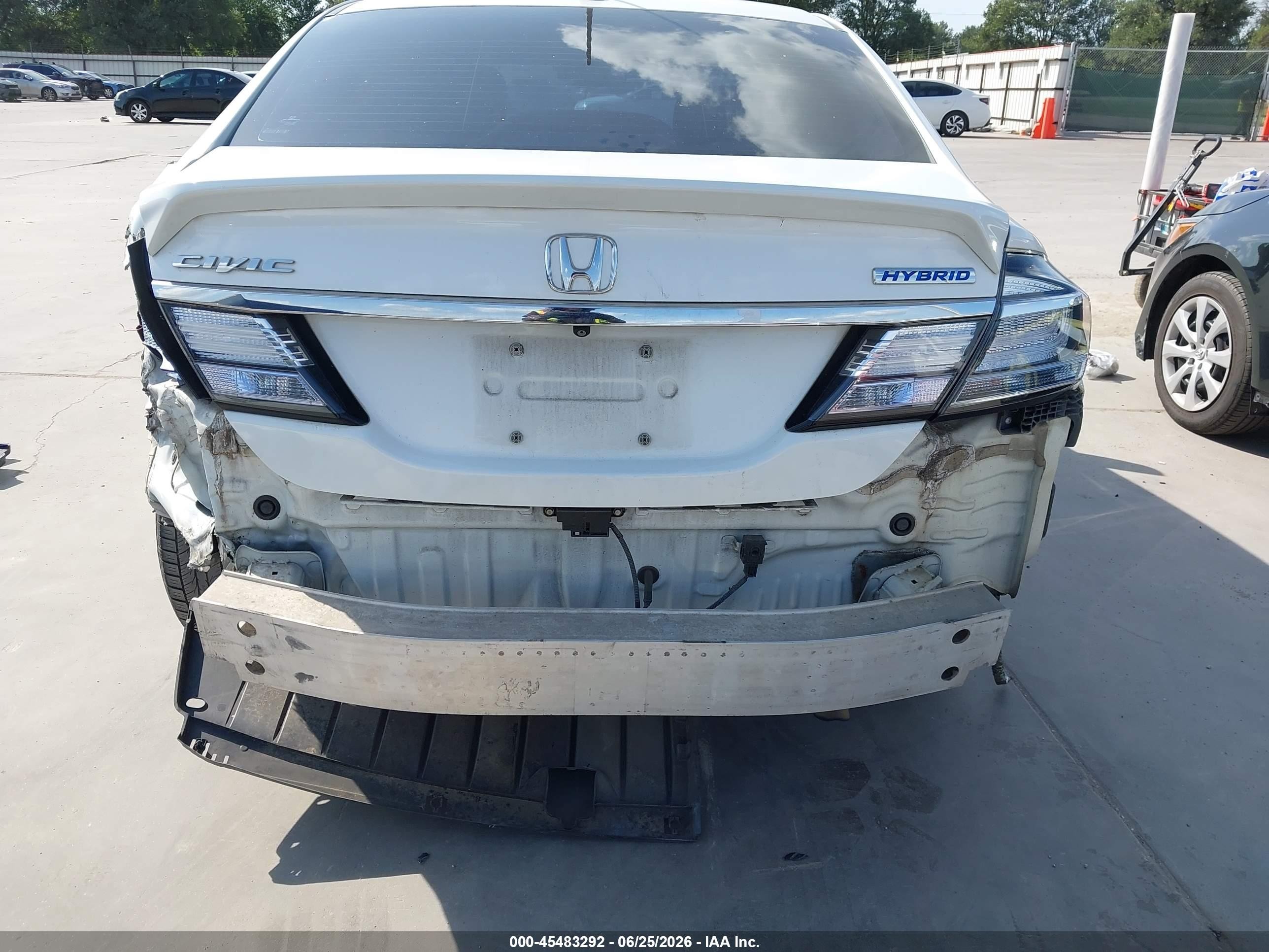 2015 Honda Civic Hybrid   Белый vin: 19XFB4F24FE000782