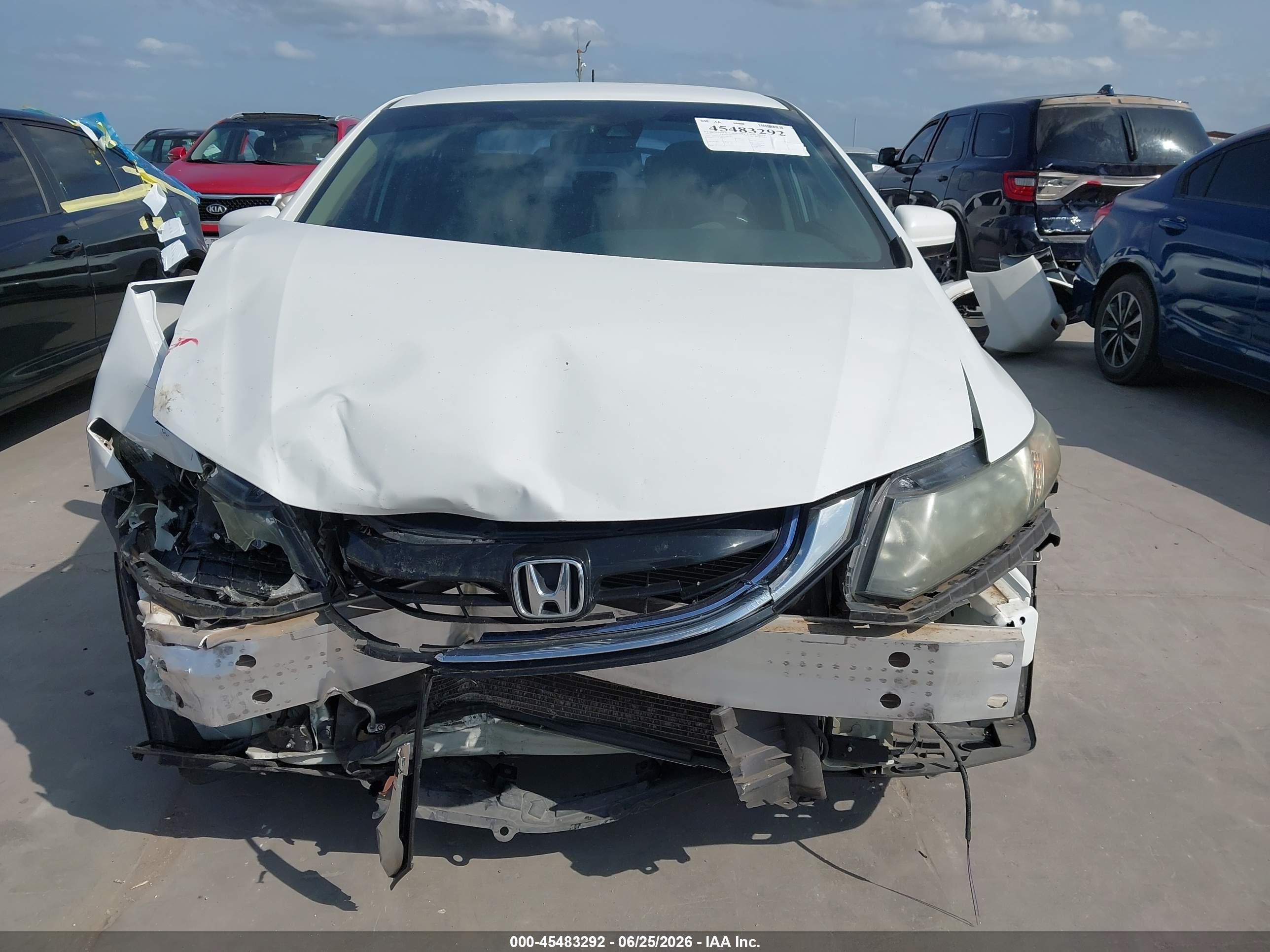 2015 Honda Civic Hybrid   Белый vin: 19XFB4F24FE000782