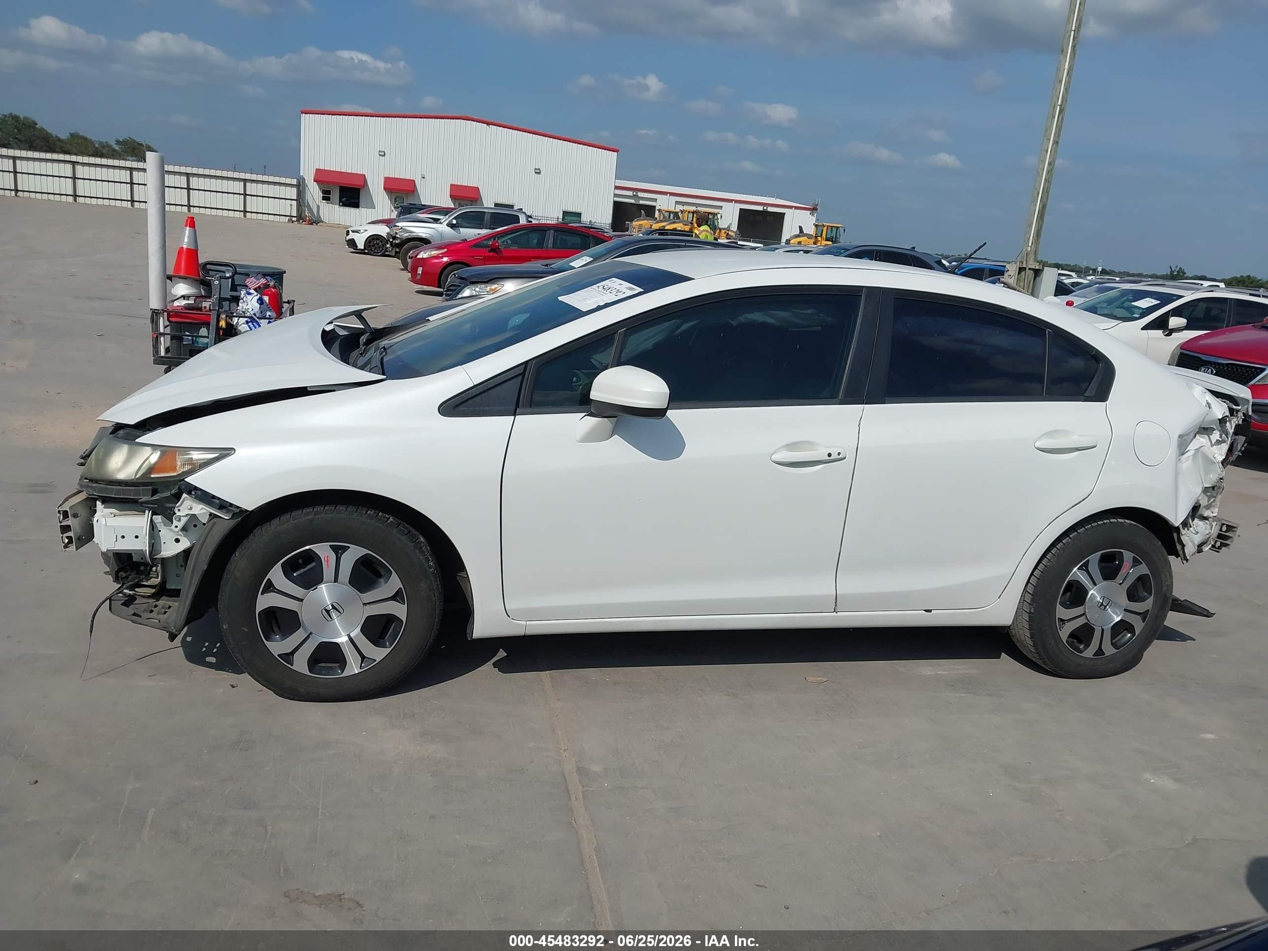 2015 Honda Civic Hybrid   Белый vin: 19XFB4F24FE000782