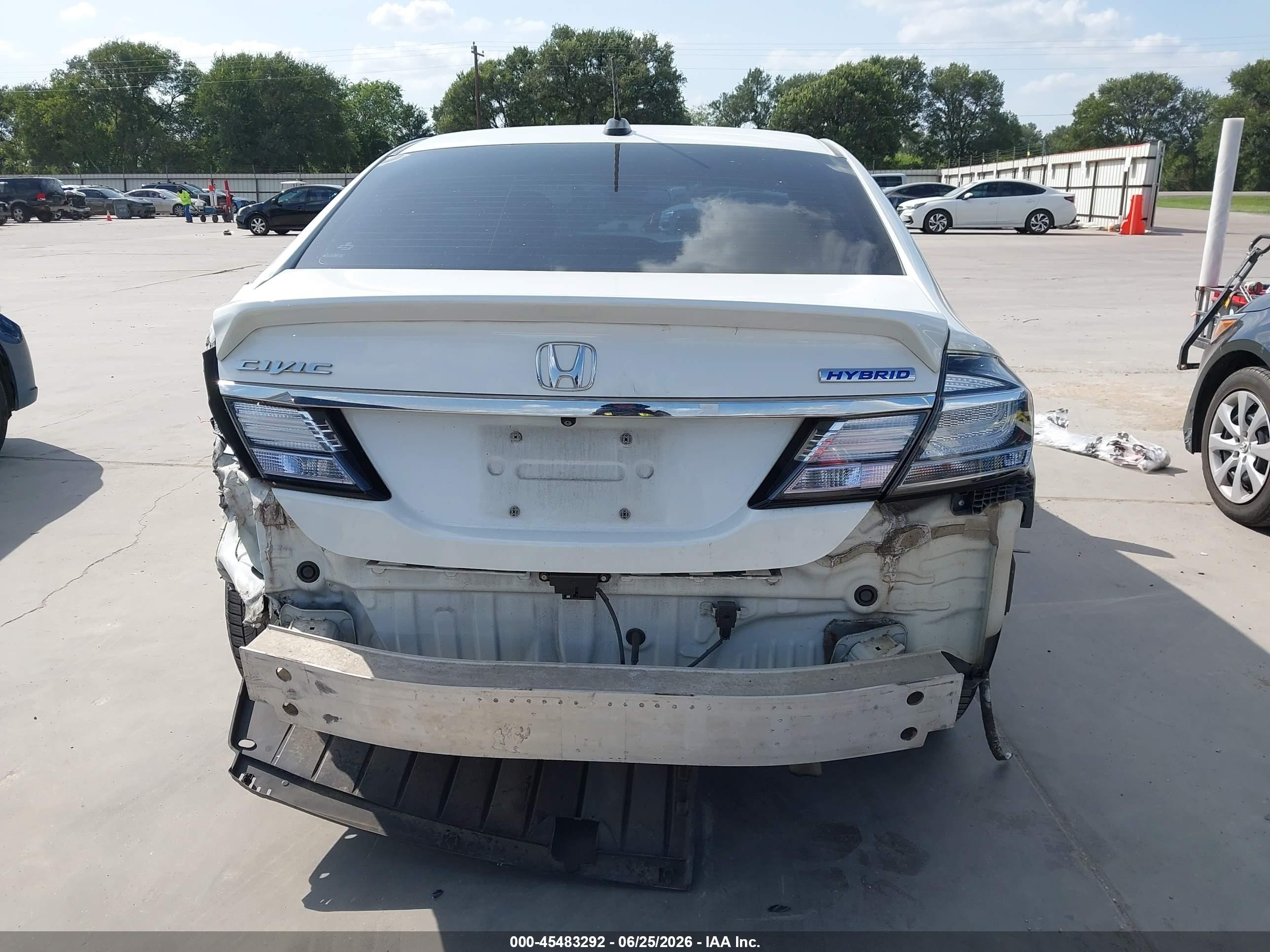 2015 Honda Civic Hybrid   Белый vin: 19XFB4F24FE000782