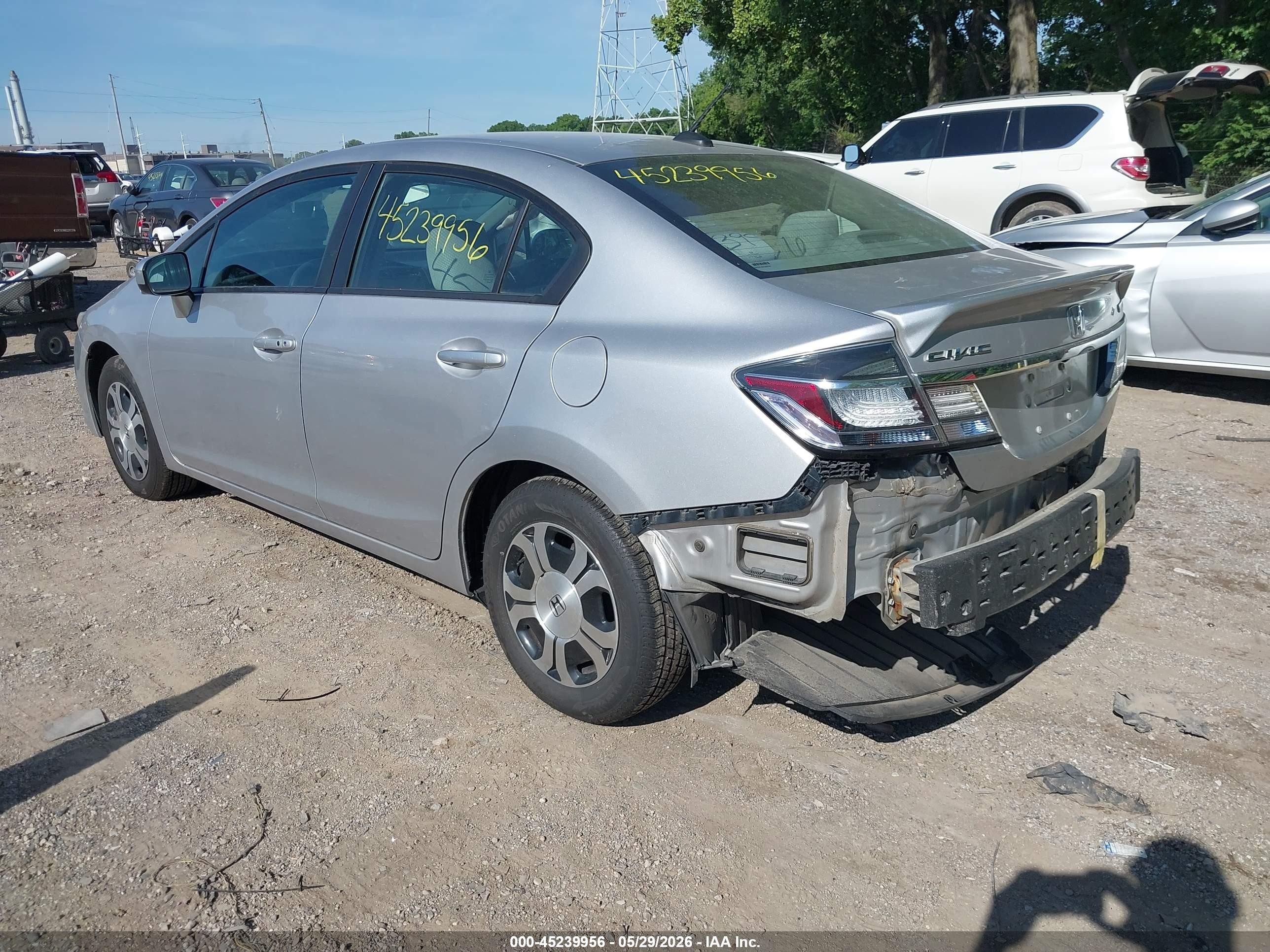2014 Honda Civic Hybrid   Silver vin: 19XFB4F25EE000577