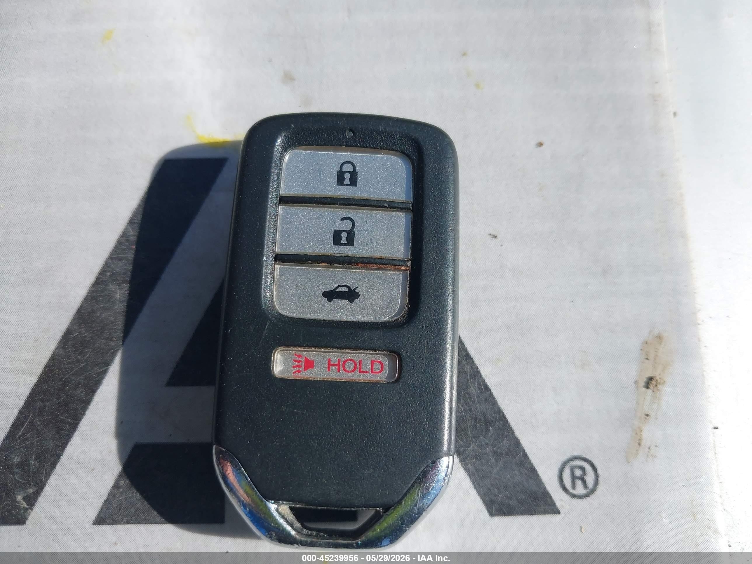 2014 Honda Civic Hybrid   Silver vin: 19XFB4F25EE000577