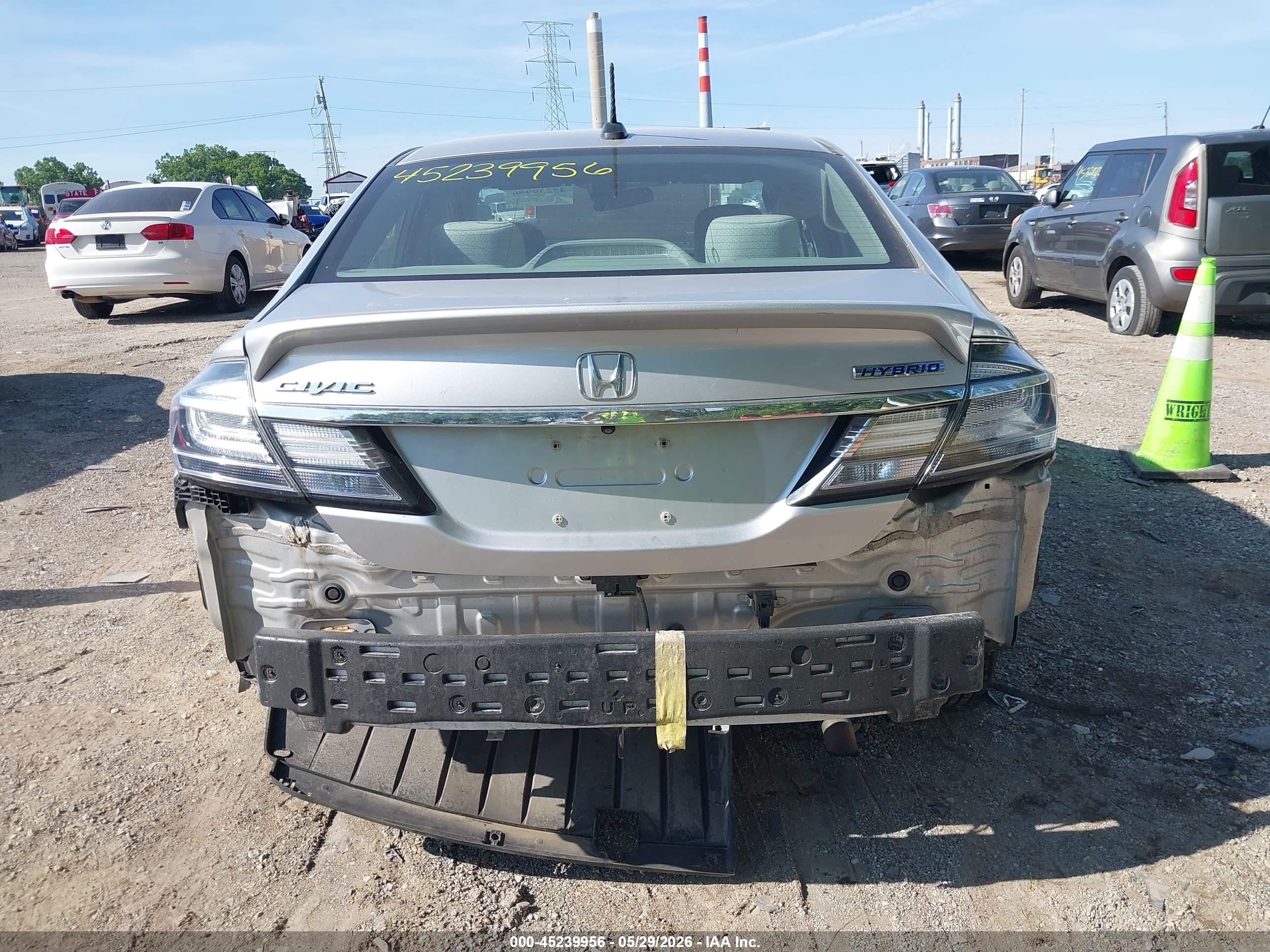 2014 Honda Civic Hybrid   Silver vin: 19XFB4F25EE000577