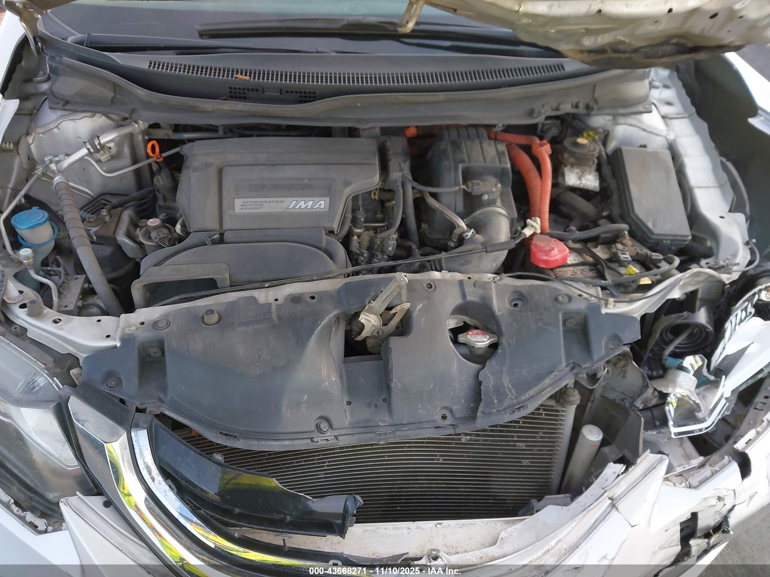 2015 Honda Civic Hybrid   Silver vin: 19XFB4F25FE200215