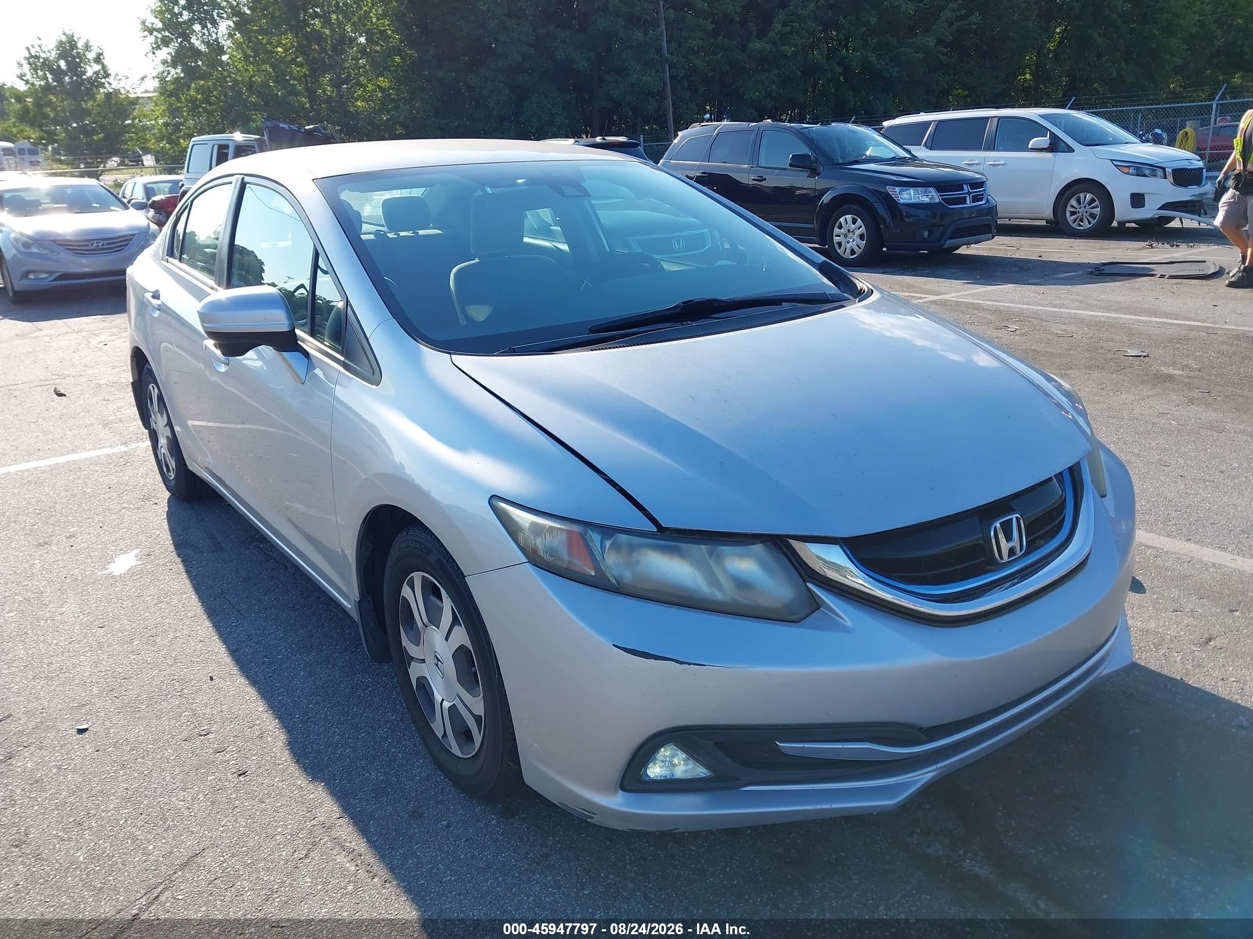 2014 Honda Civic Hybrid   Silver vin: 19XFB4F26EE002015