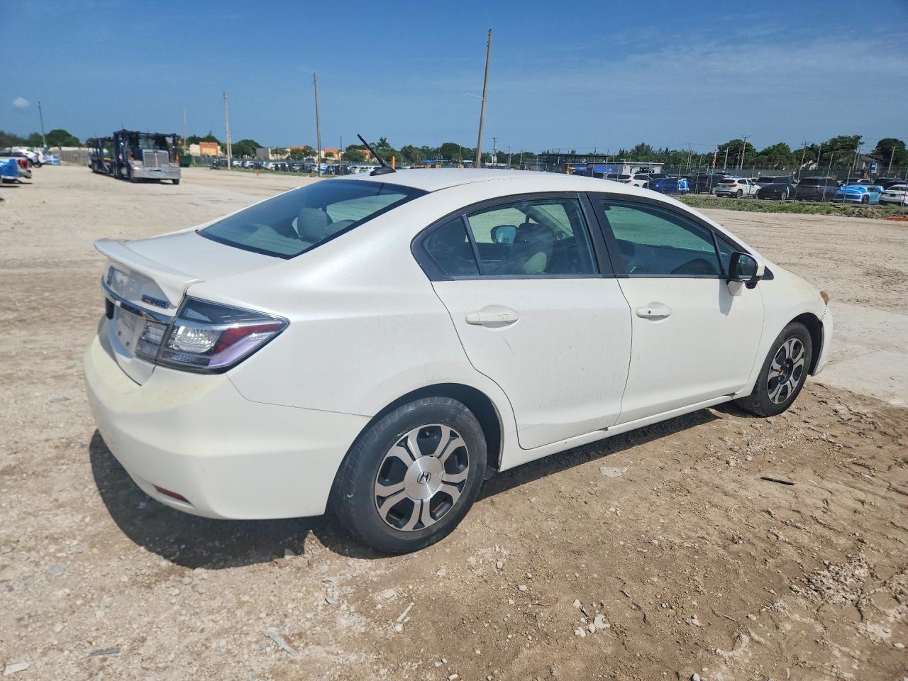 2015 Honda Civic Hybrid White vin: 19XFB4F27FE002039