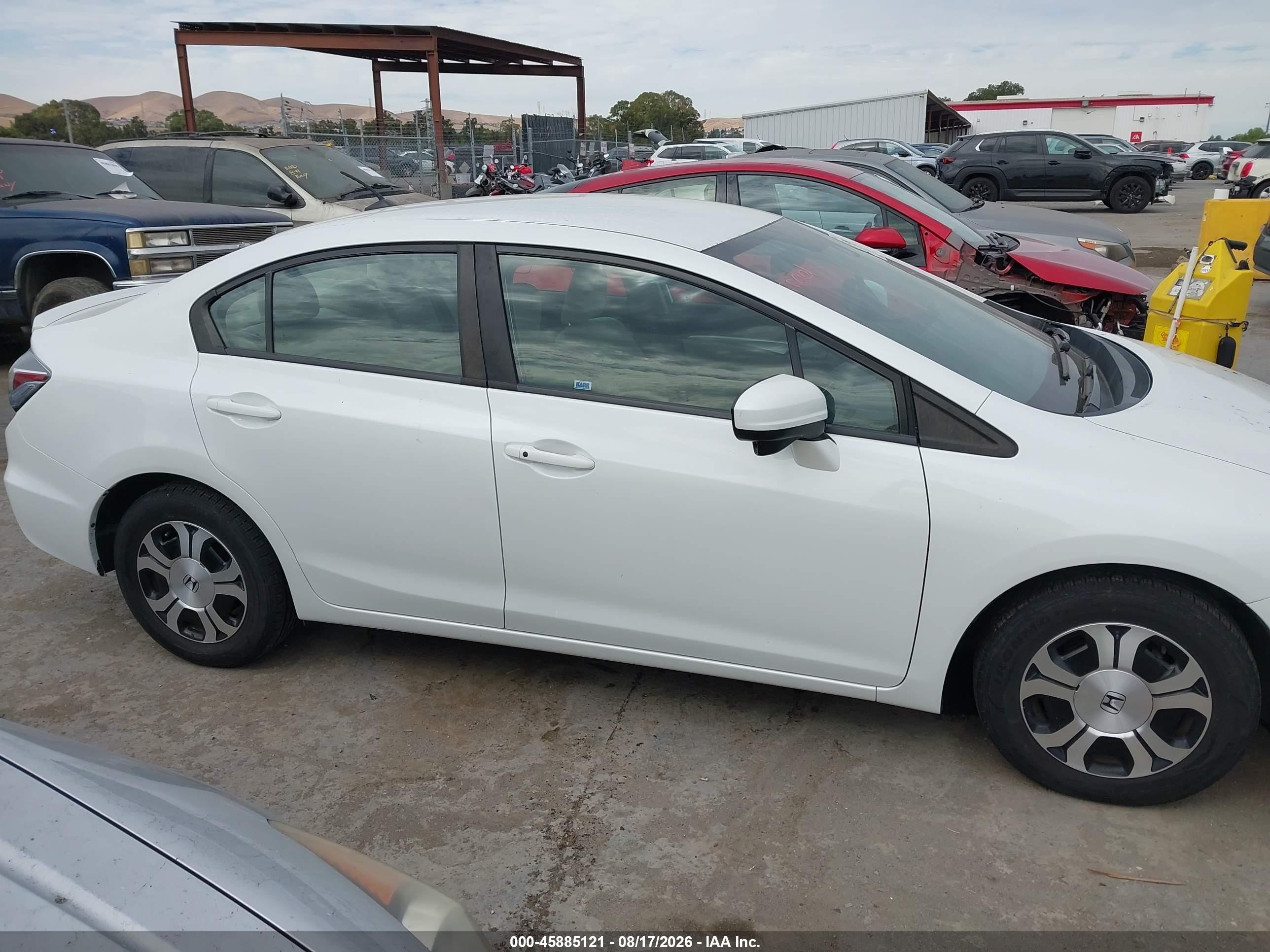 2015 Honda Civic Hybrid   White vin: 19XFB4F29FE200847