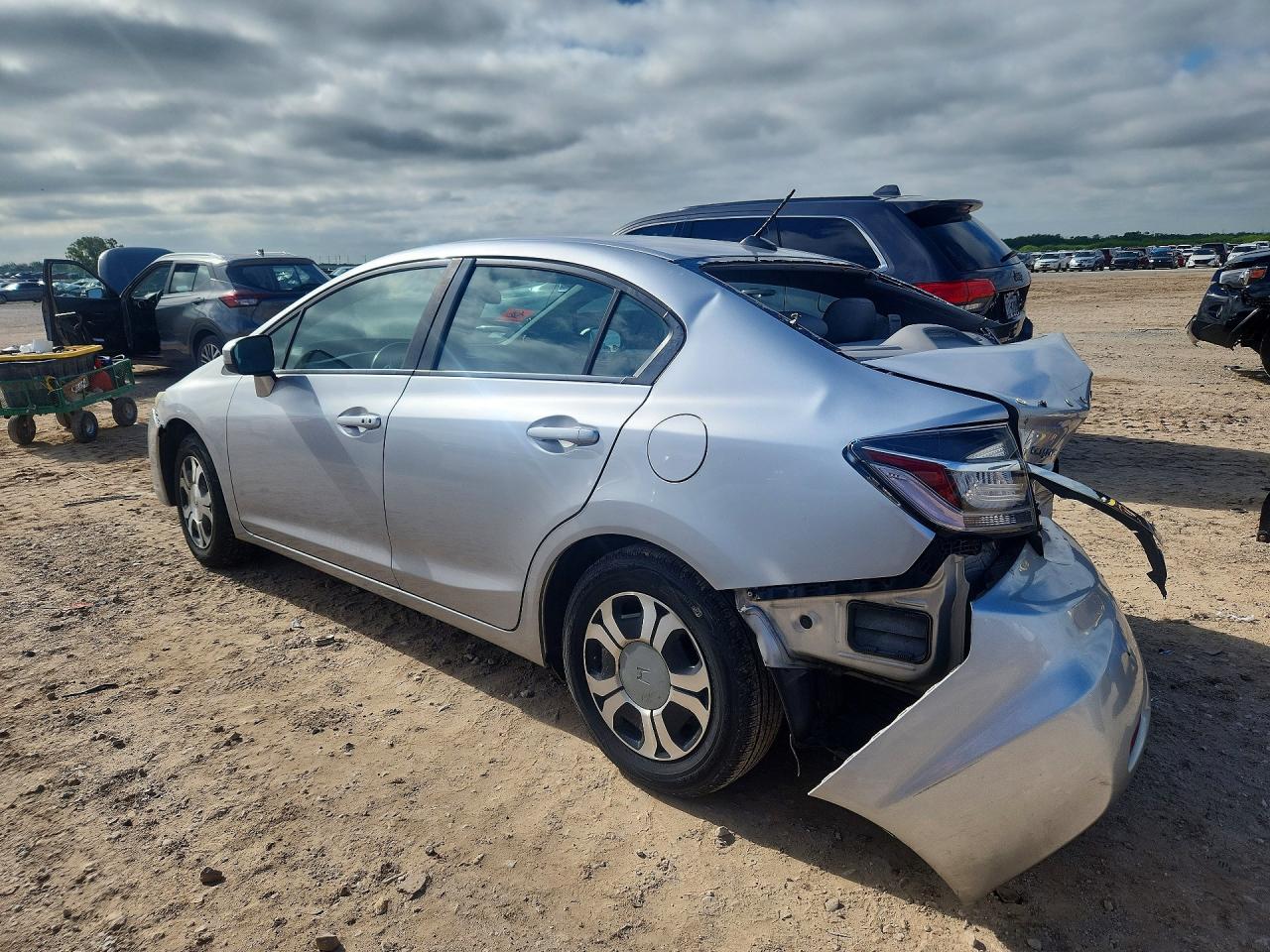 2015 Honda Civic Hybrid L Серебряный vin: 19XFB4F30FE001646