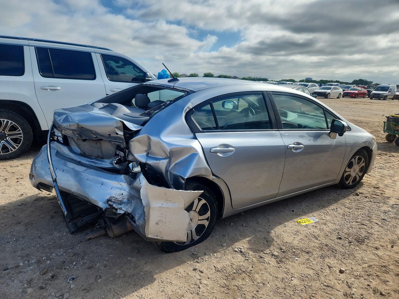 2015 Honda Civic Hybrid L Серебряный vin: 19XFB4F30FE001646
