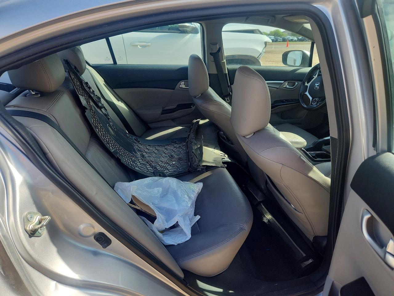 2015 Honda Civic Hybrid L Серебряный vin: 19XFB4F30FE001646
