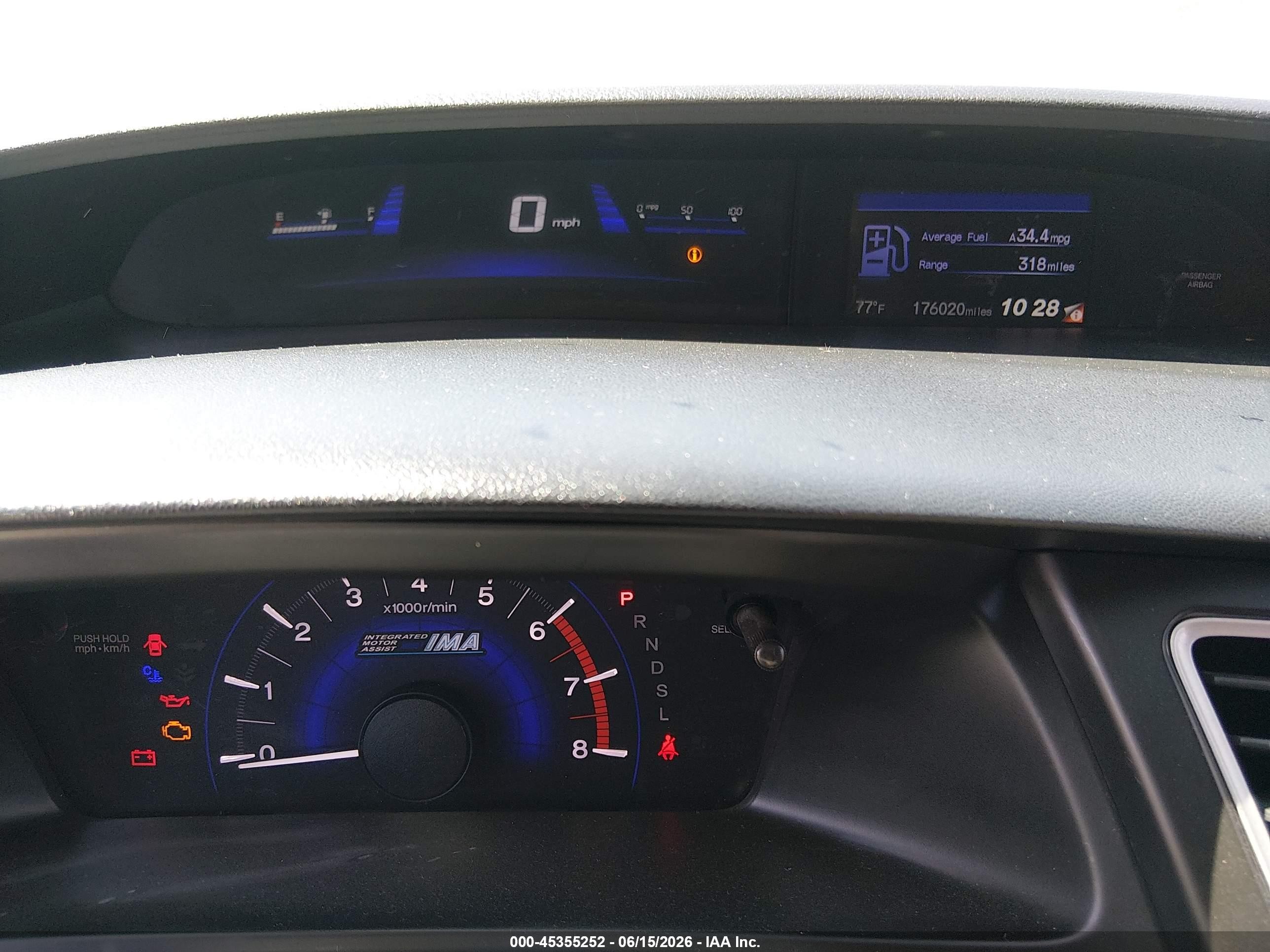 2013 Honda Civic Hybrid   White vin: 19XFB4F36DE203288