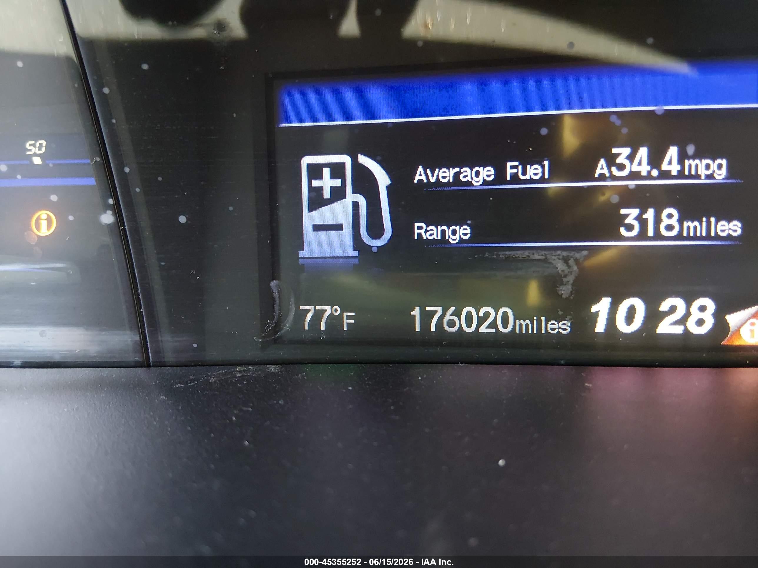 2013 Honda Civic Hybrid   White vin: 19XFB4F36DE203288