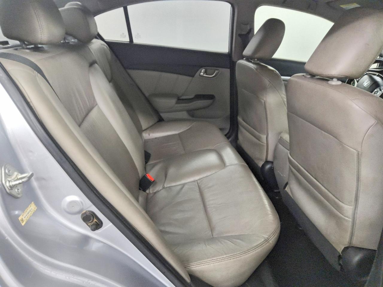 2013 Honda Civic Hybrid L Silver vin: 19XFB4F38DE202112