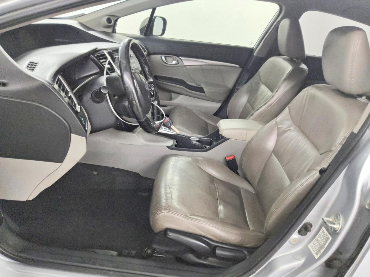 2013 Honda Civic Hybrid L Silver vin: 19XFB4F38DE202112