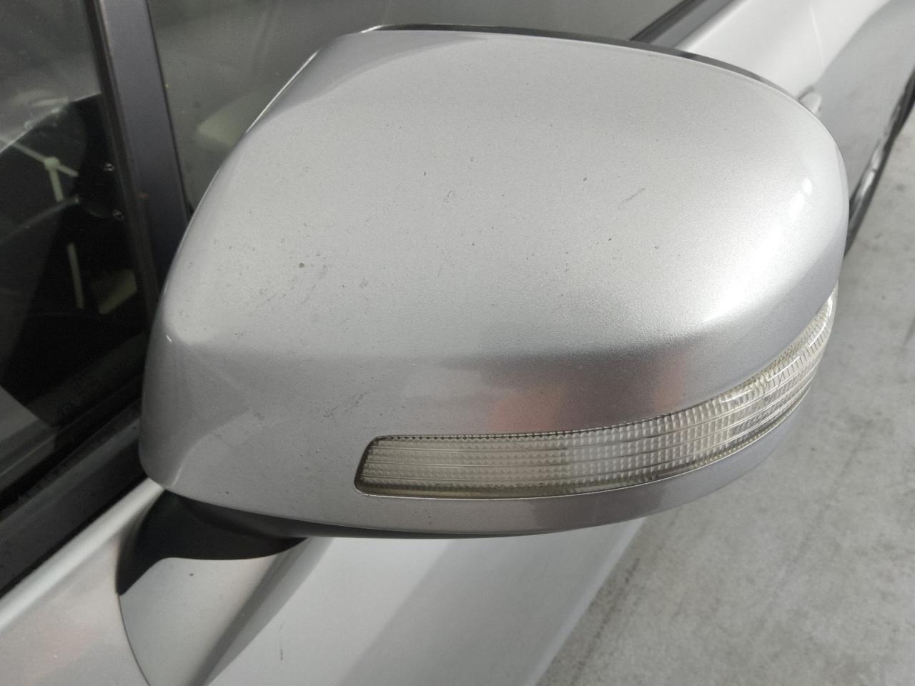 2013 Honda Civic Hybrid L Silver vin: 19XFB4F38DE202112 Damage: Lf Mirror Cover, Chipped, 9
