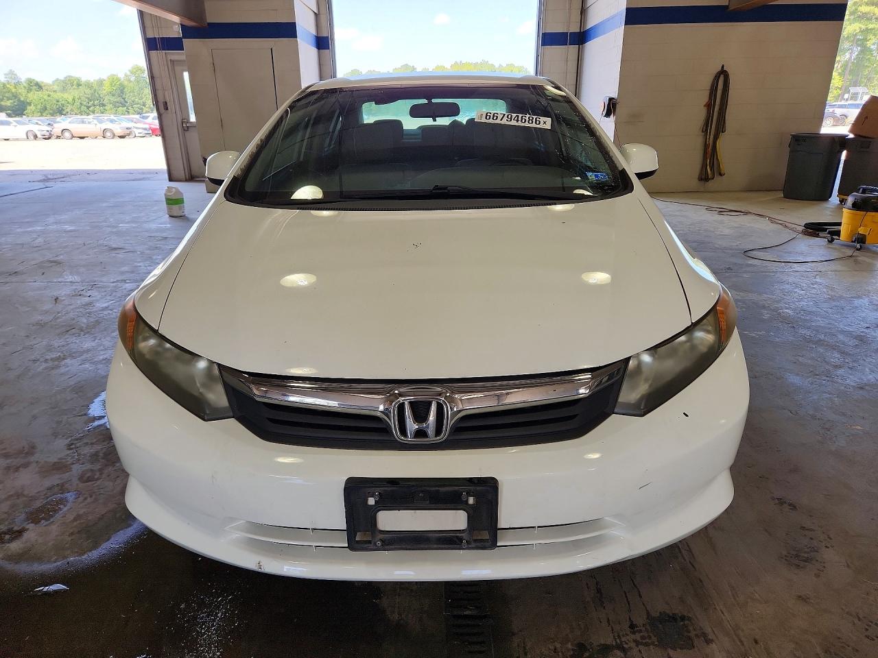 2012 Honda Civic Natural Gas White vin: 19XFB5F53CE000591