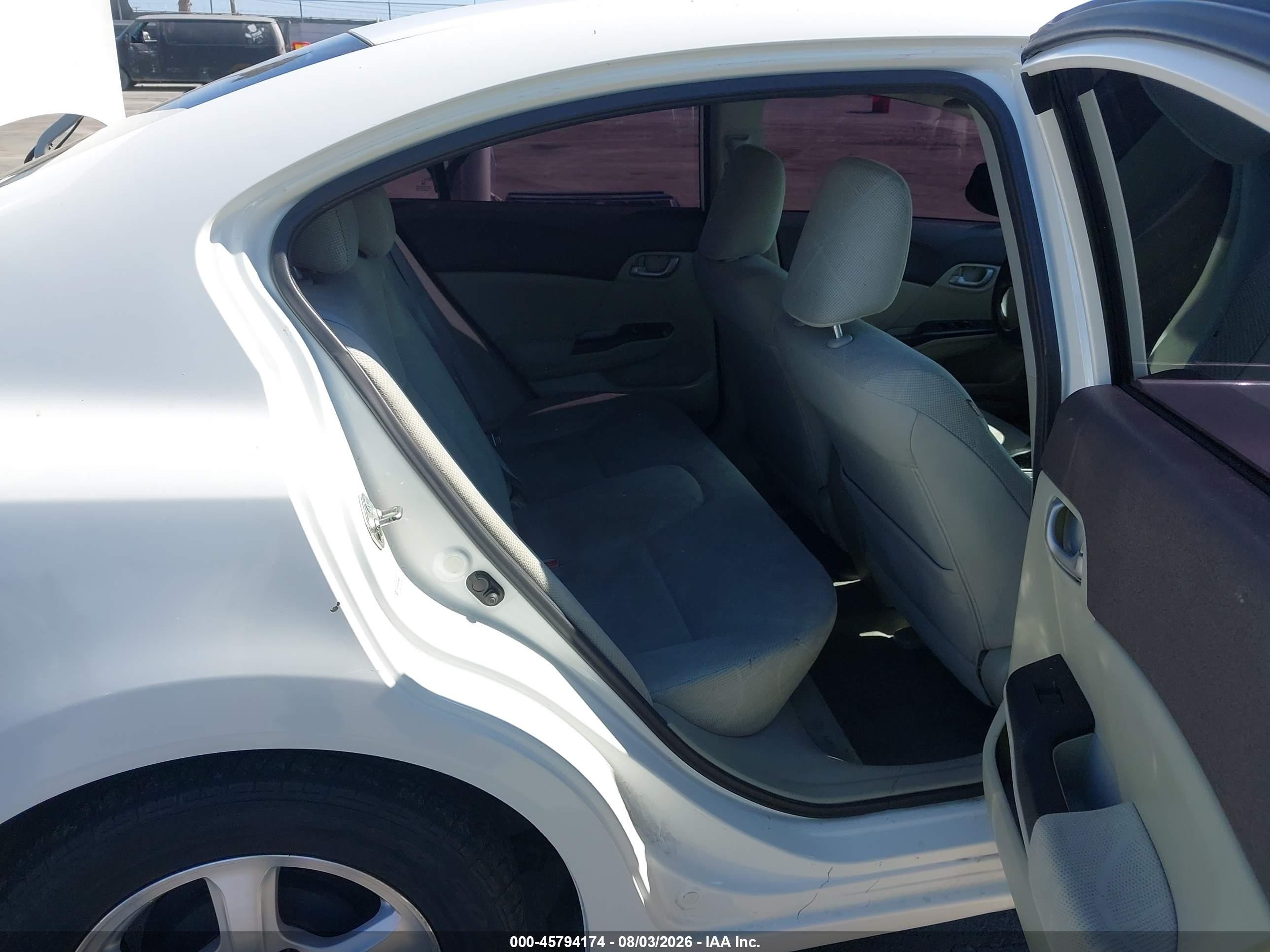 2012 Honda Civic Natural Gas White vin: 19XFB5F55CE000821