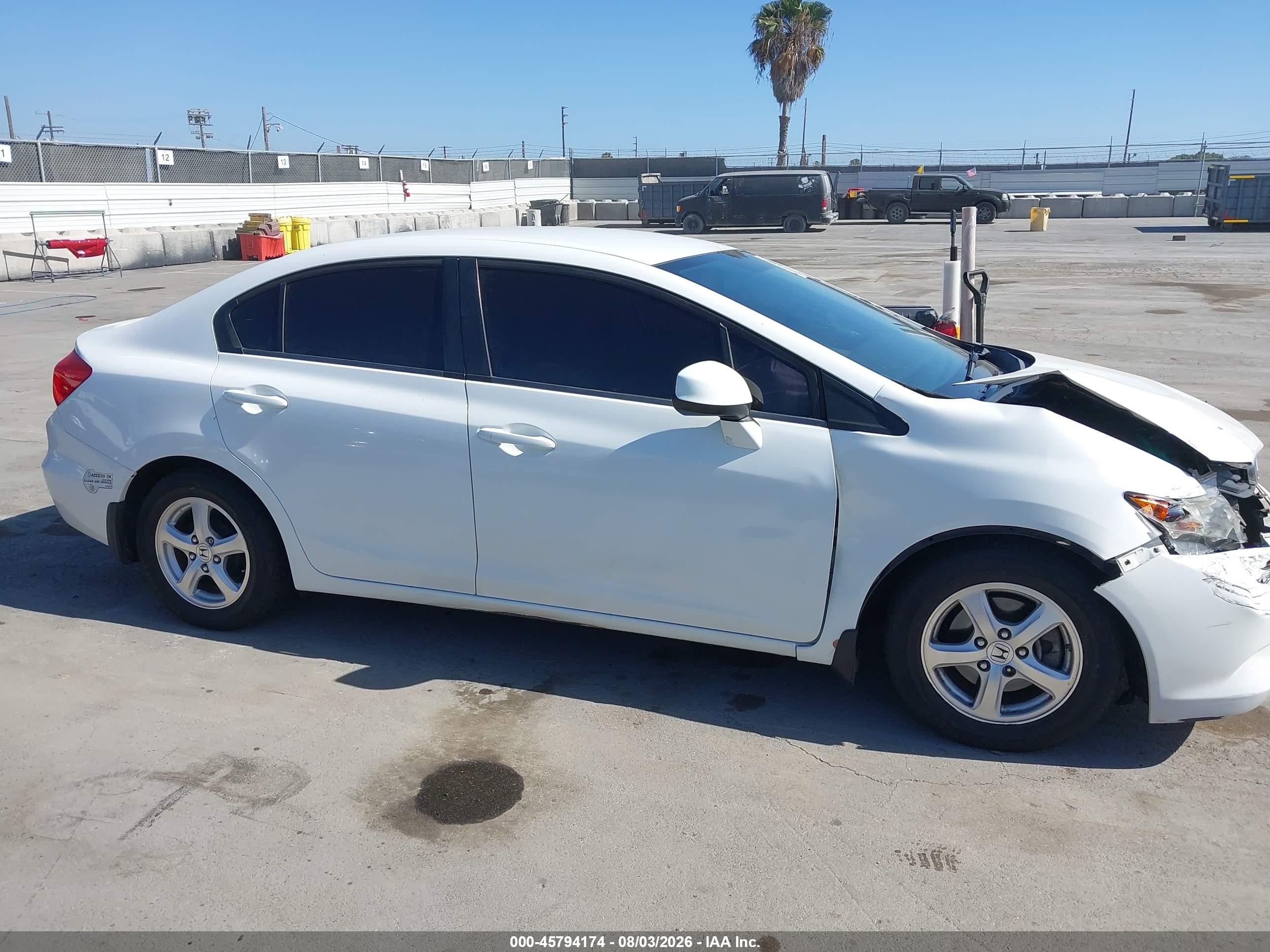 2012 Honda Civic Natural Gas White vin: 19XFB5F55CE000821