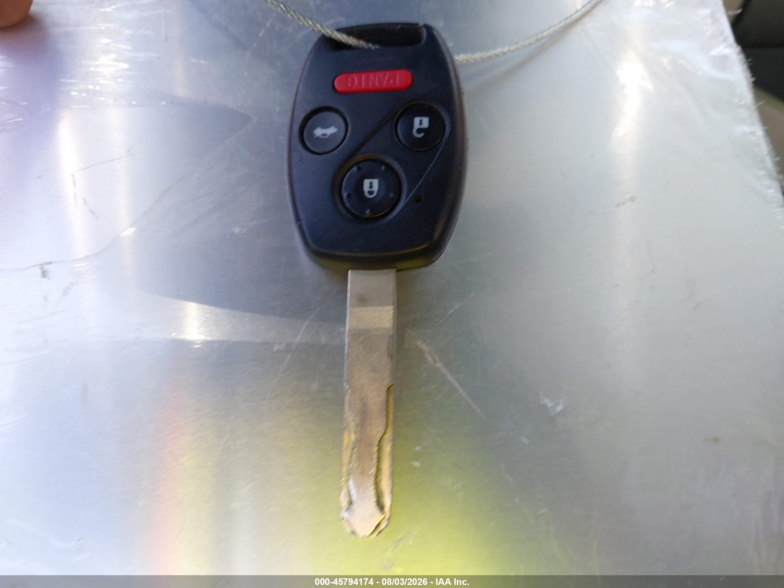 2012 Honda Civic Natural Gas White vin: 19XFB5F55CE000821