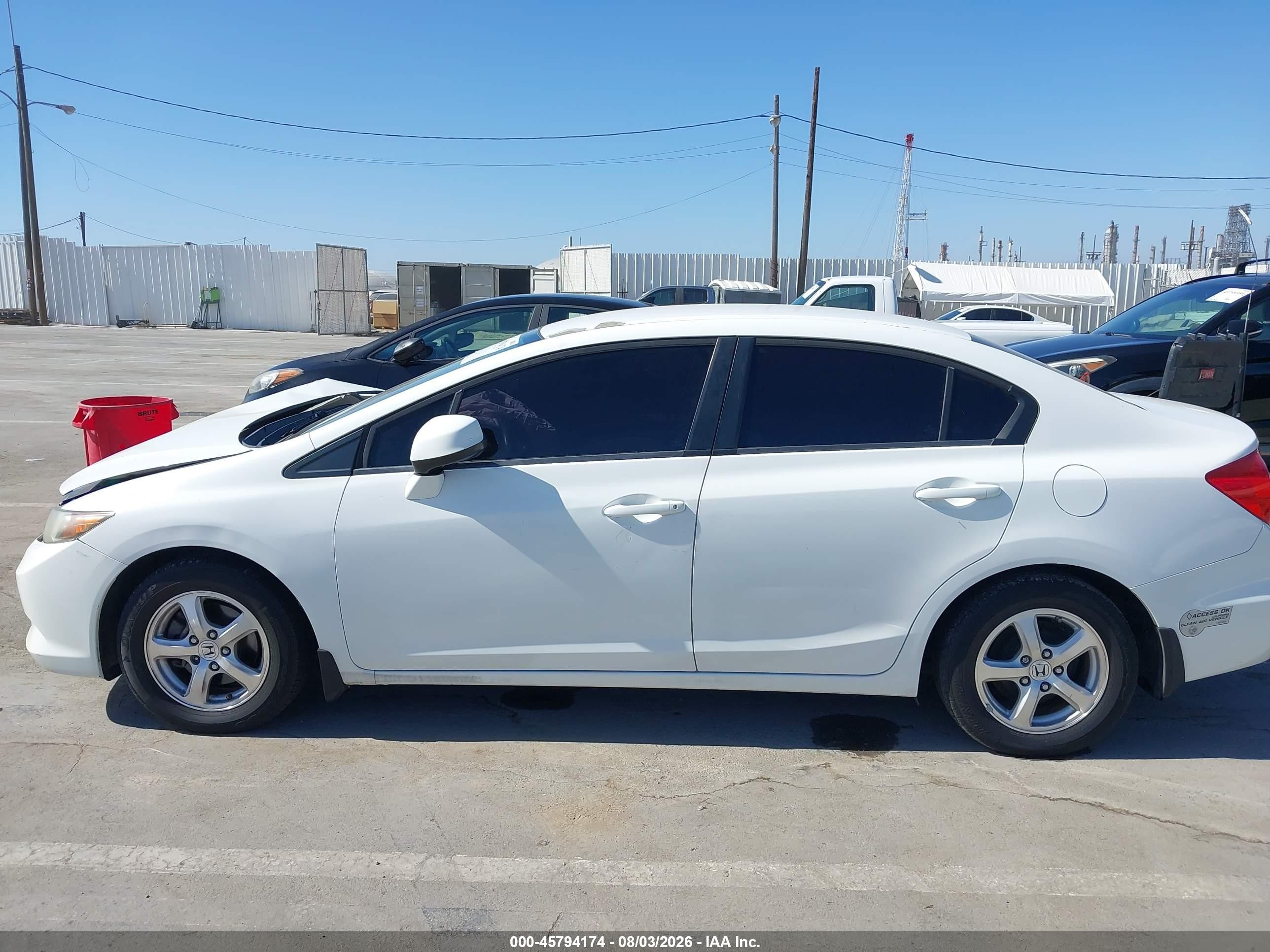 2012 Honda Civic Natural Gas White vin: 19XFB5F55CE000821