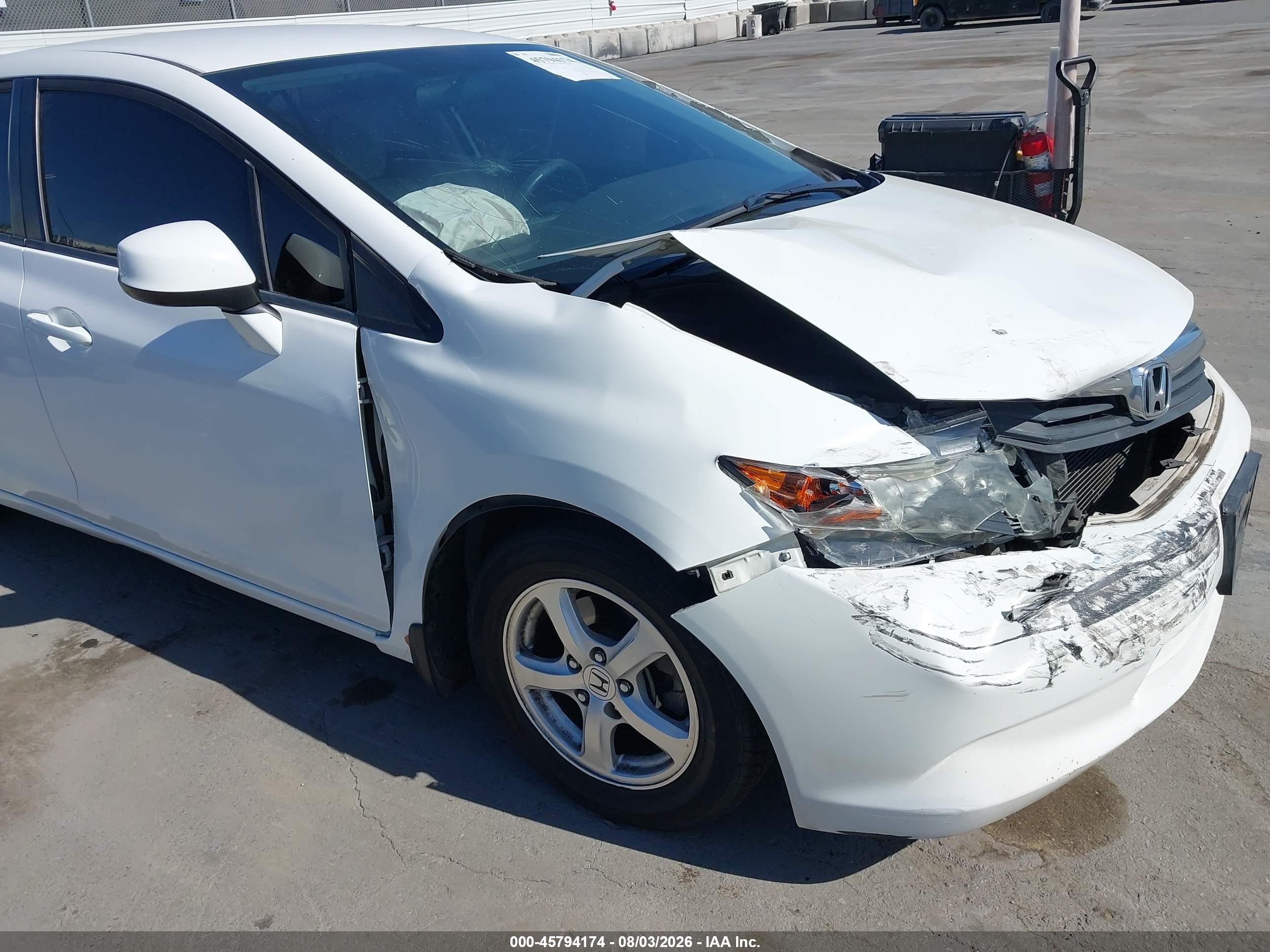 2012 Honda Civic Natural Gas White vin: 19XFB5F55CE000821