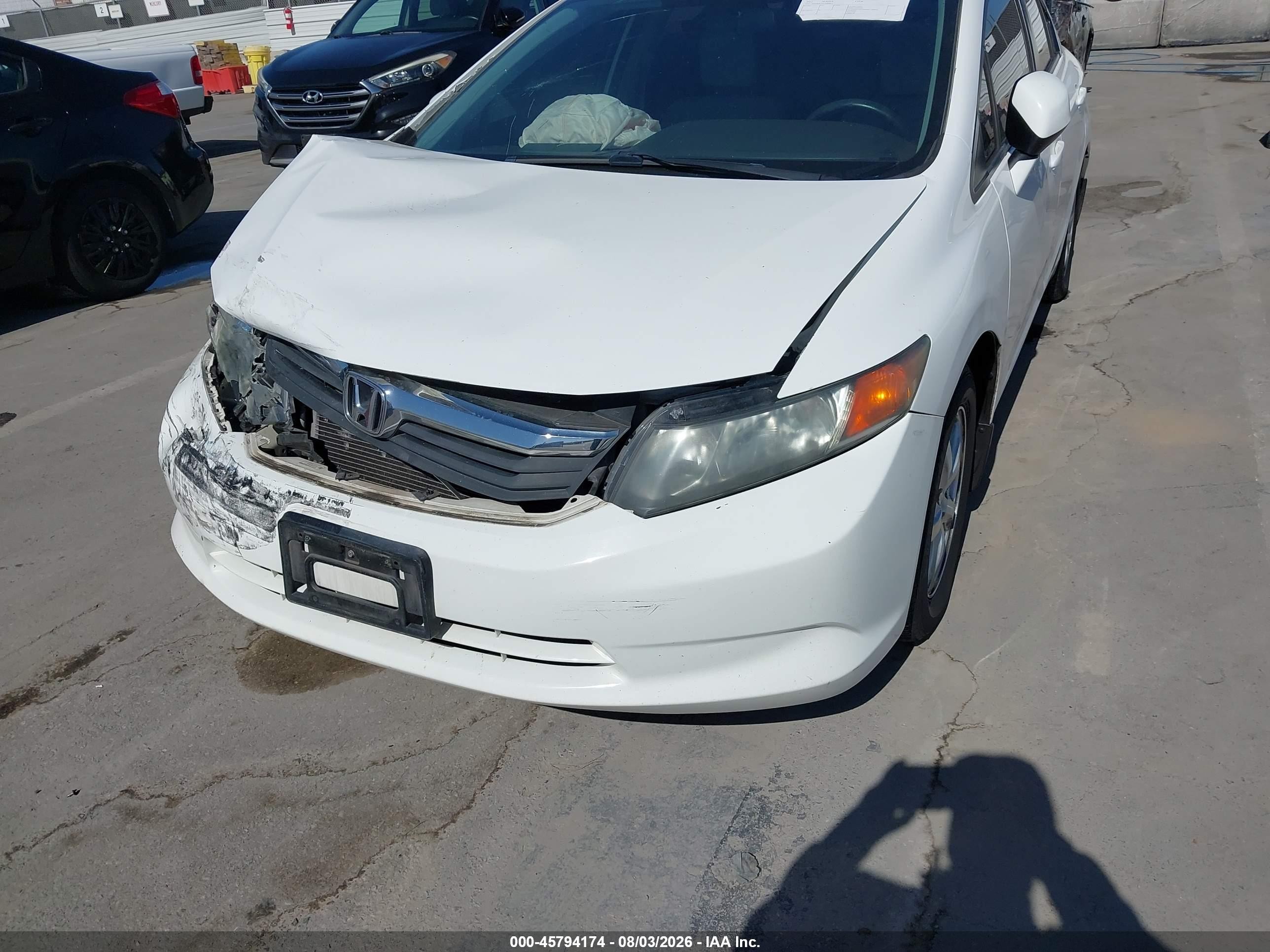 2012 Honda Civic Natural Gas White vin: 19XFB5F55CE000821