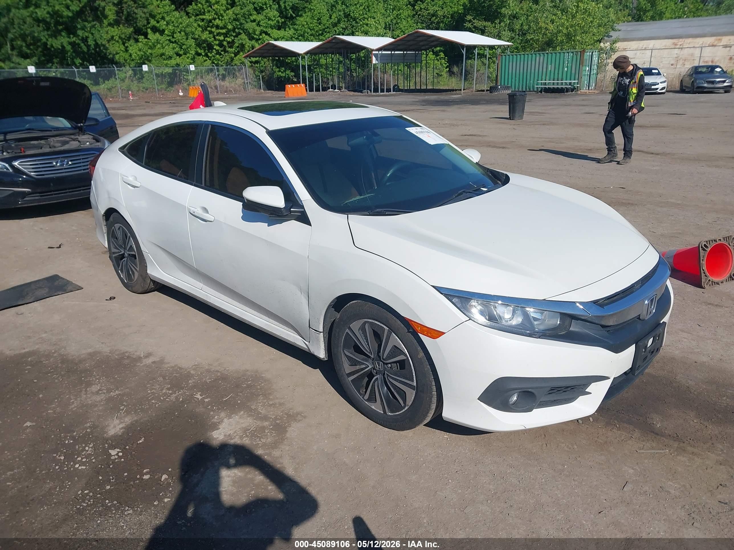 19XFC1F30GE208048