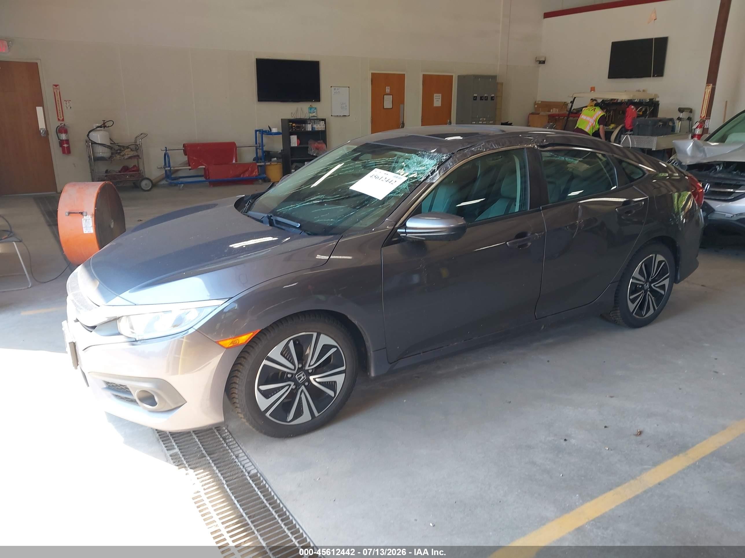 2016 Honda Civic Ex-t Серебряный vin: 19XFC1F31GE021384