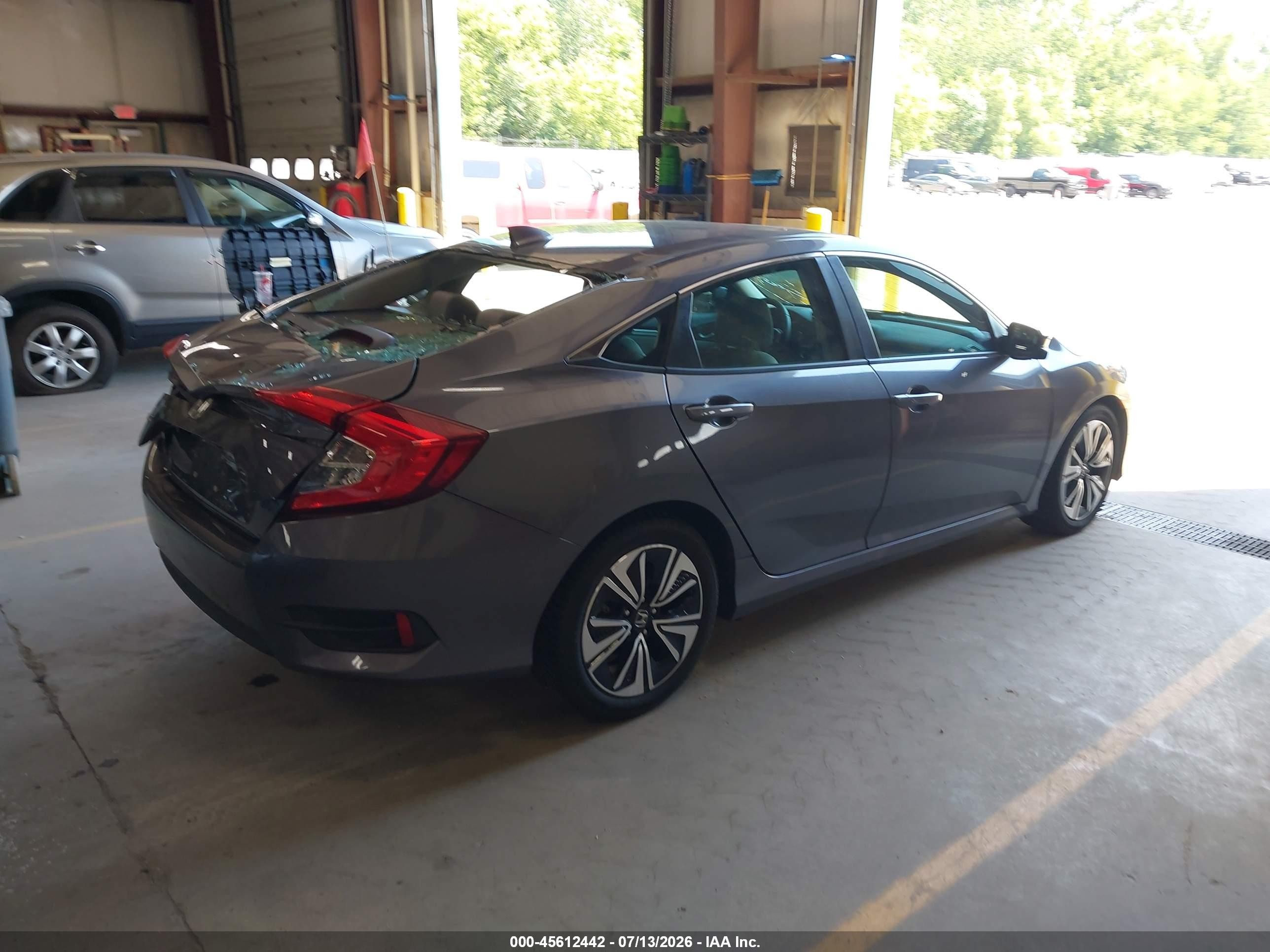 2016 Honda Civic Ex-t Серебряный vin: 19XFC1F31GE021384