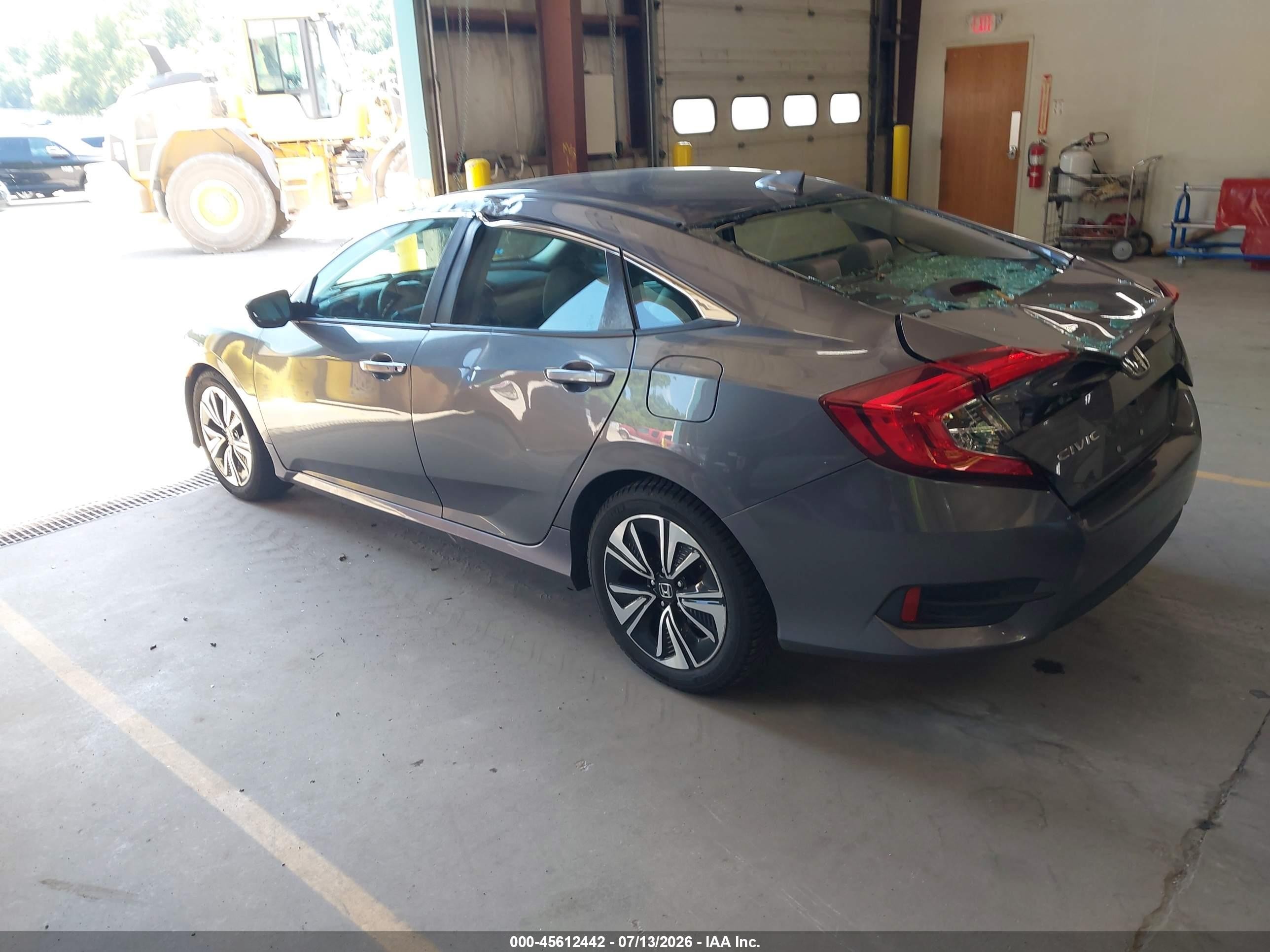 2016 Honda Civic Ex-t Серебряный vin: 19XFC1F31GE021384