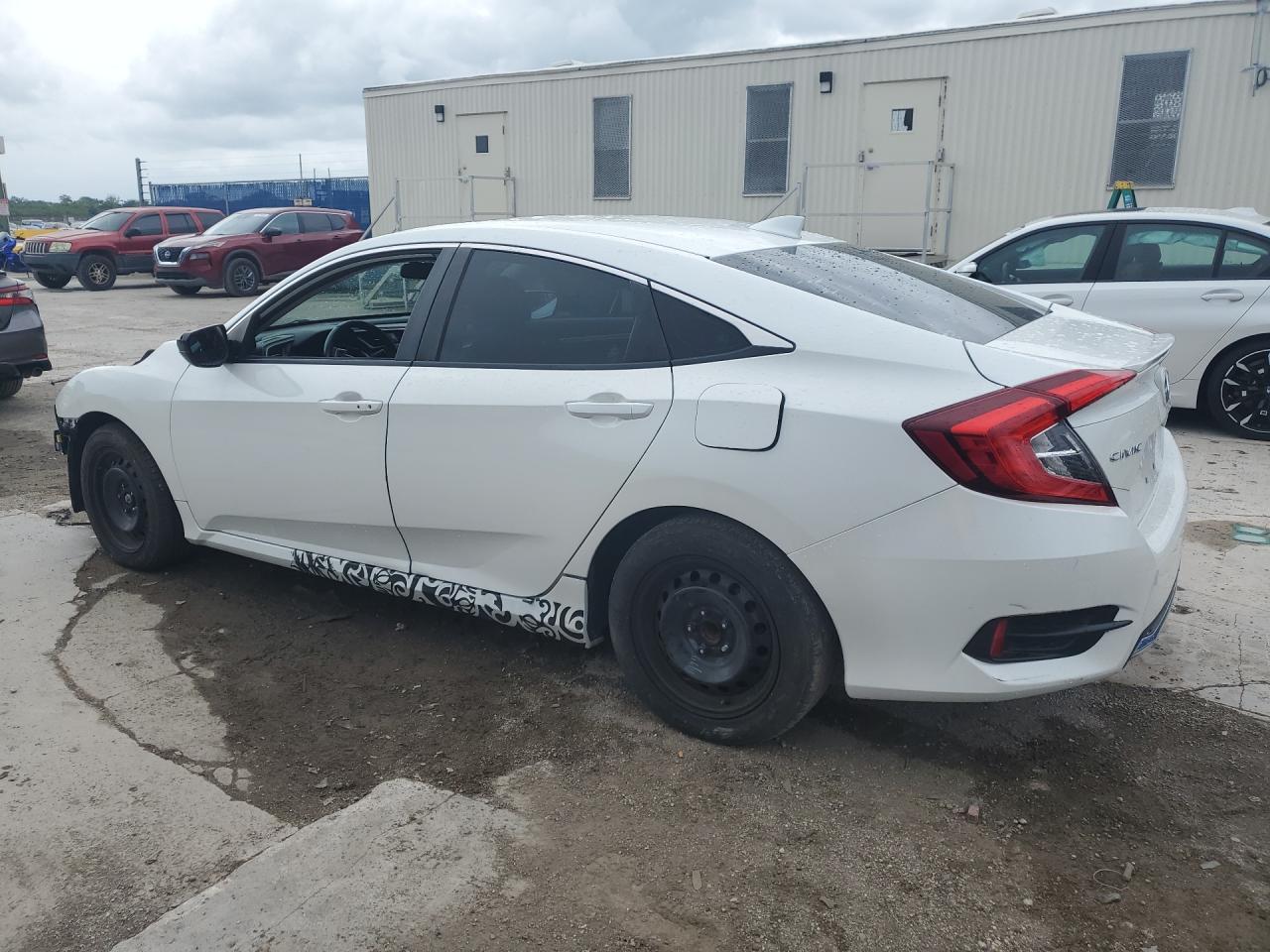 2020 Honda Civic Ex White vin: 19XFC1F37LE007077 Damage: Left Rocker Panel Molding, Peeling, > 12 Inches