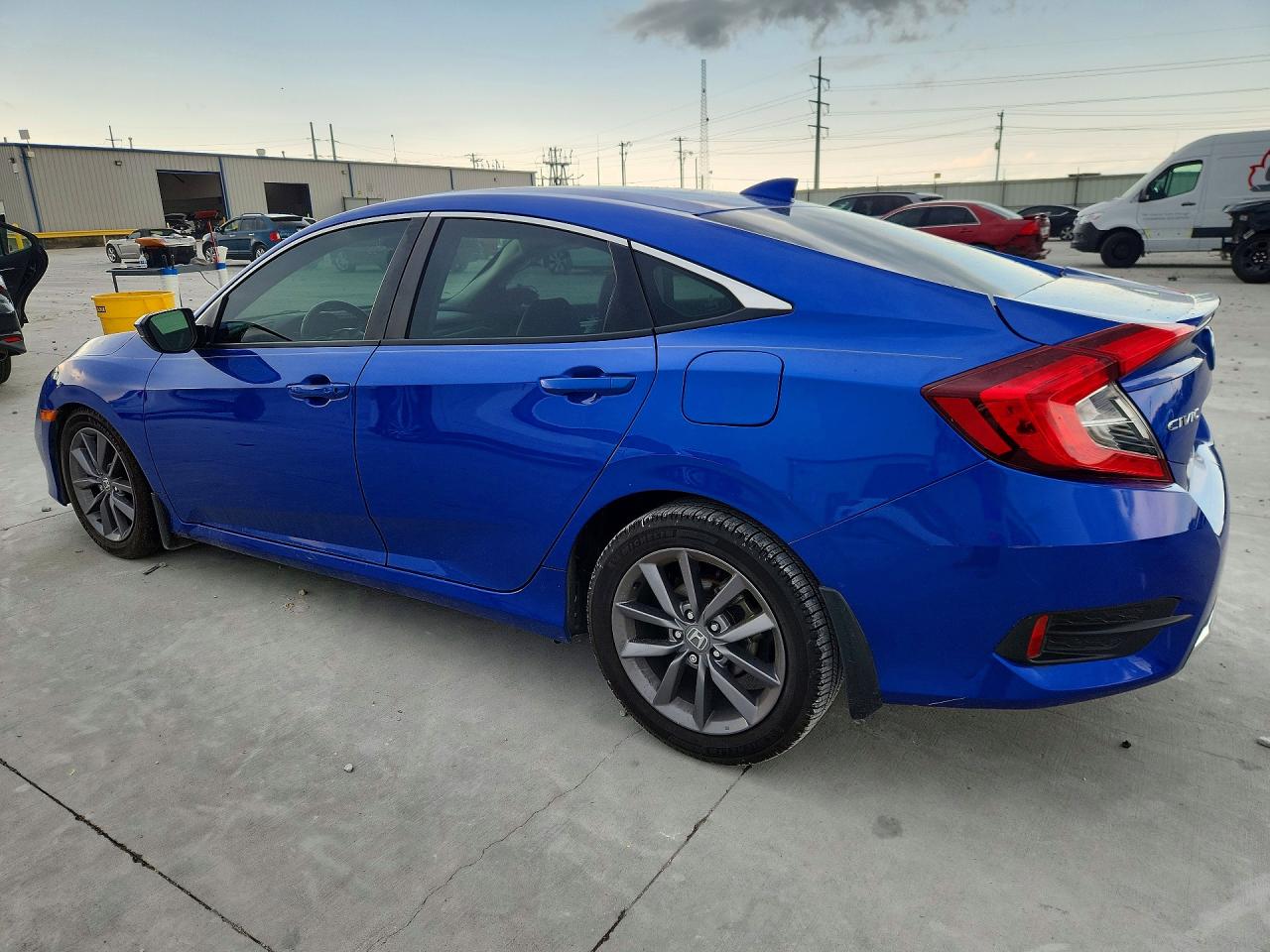2019 Honda Civic Ex Blue vin: 19XFC1F38KE017633