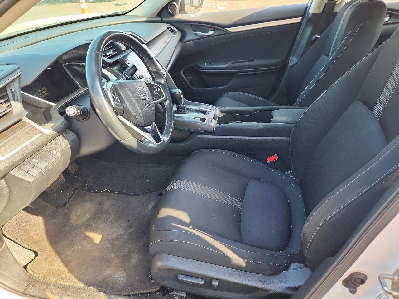 2019 Honda Civic Ex White vin: 19XFC1F38KE201003