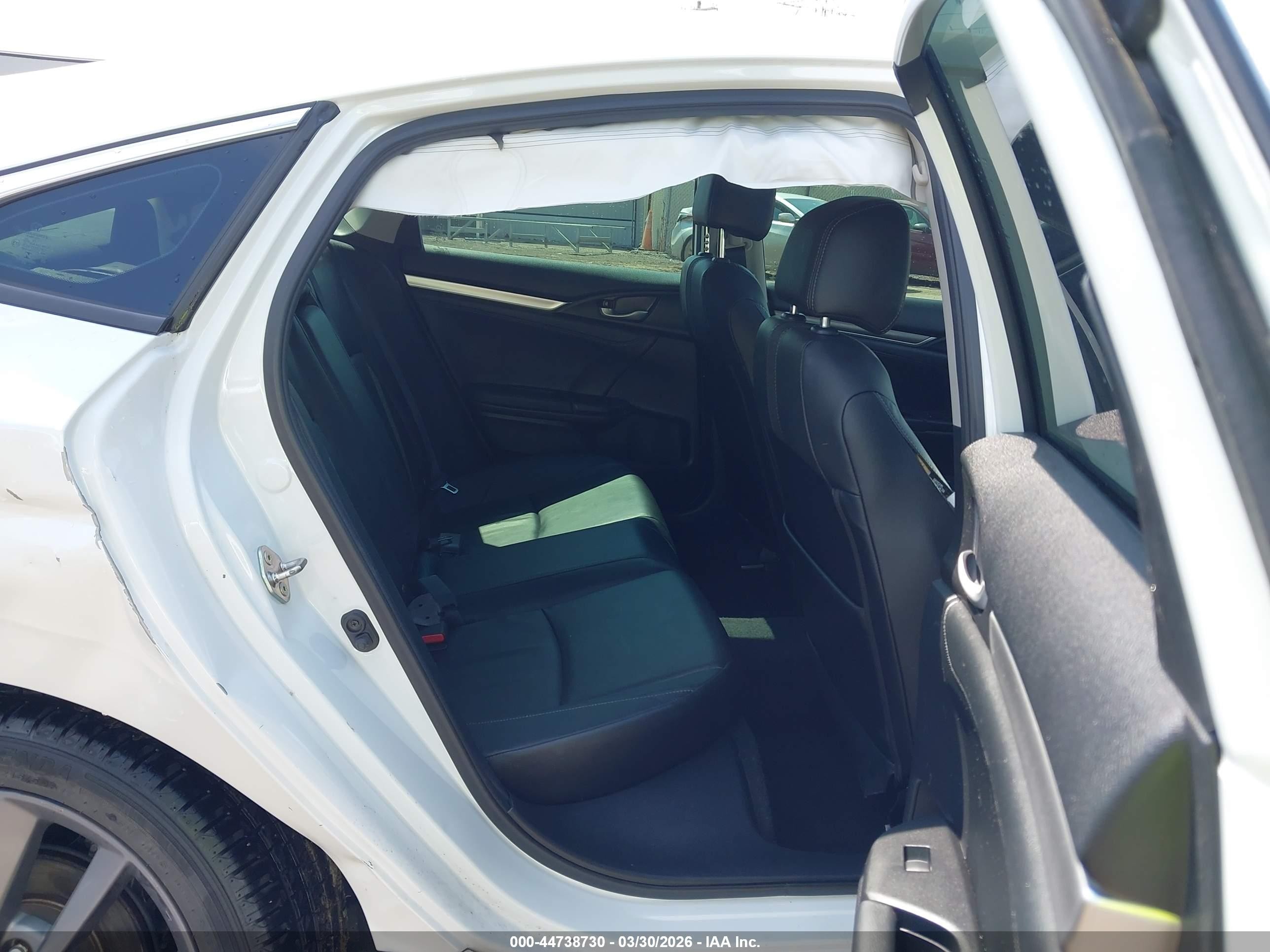 2019 Honda Civic Ex-l White vin: 19XFC1F74KE000251
